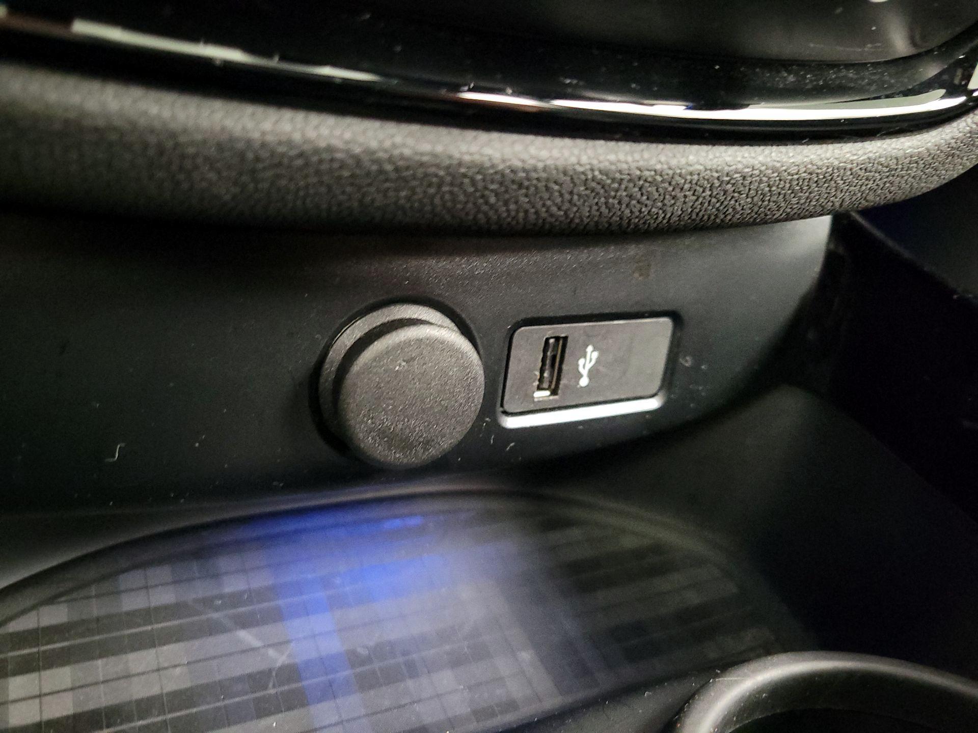 Thumbnail: 2022 MINI Cooper Clubman - 19