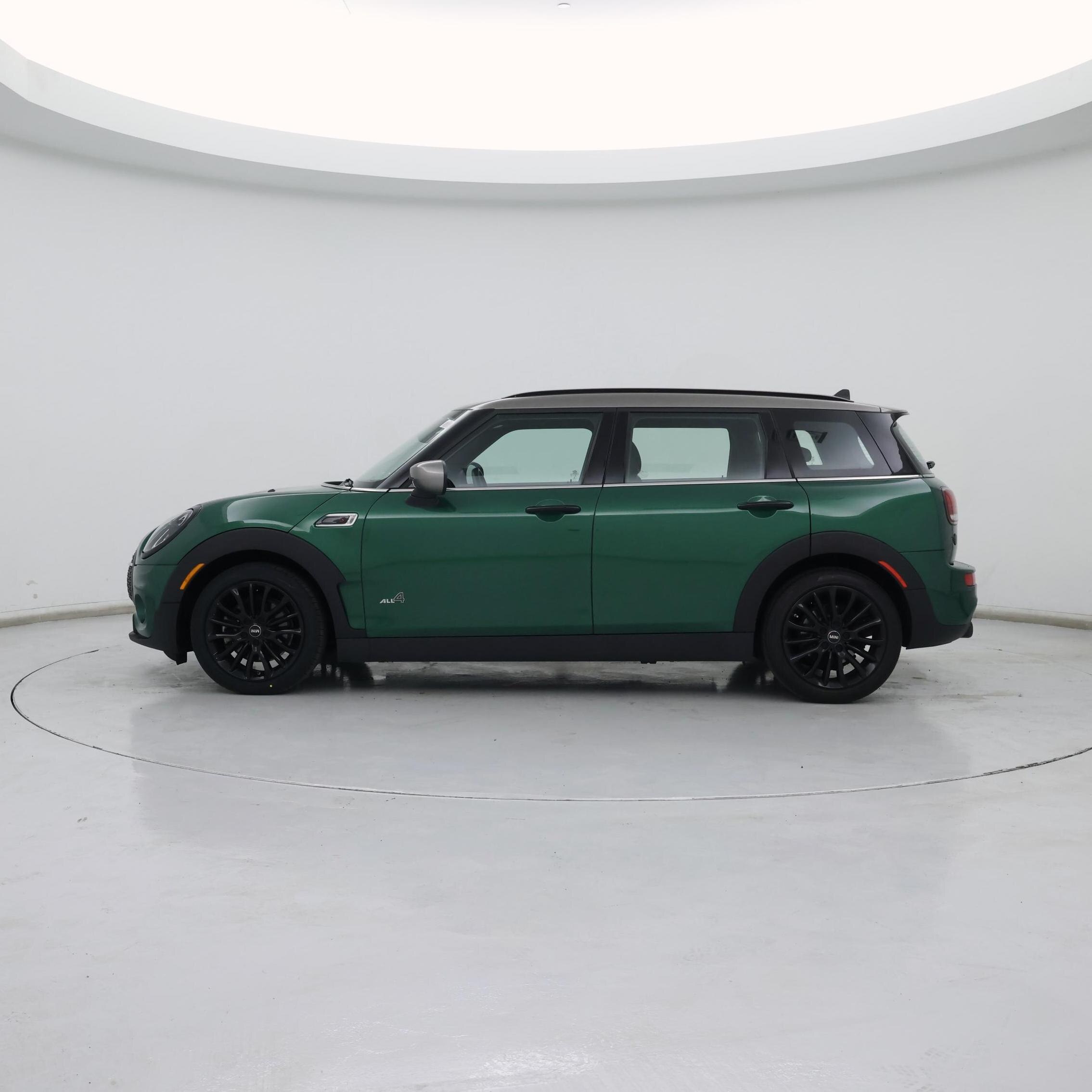 Thumbnail: 2022 MINI Cooper Clubman - 3