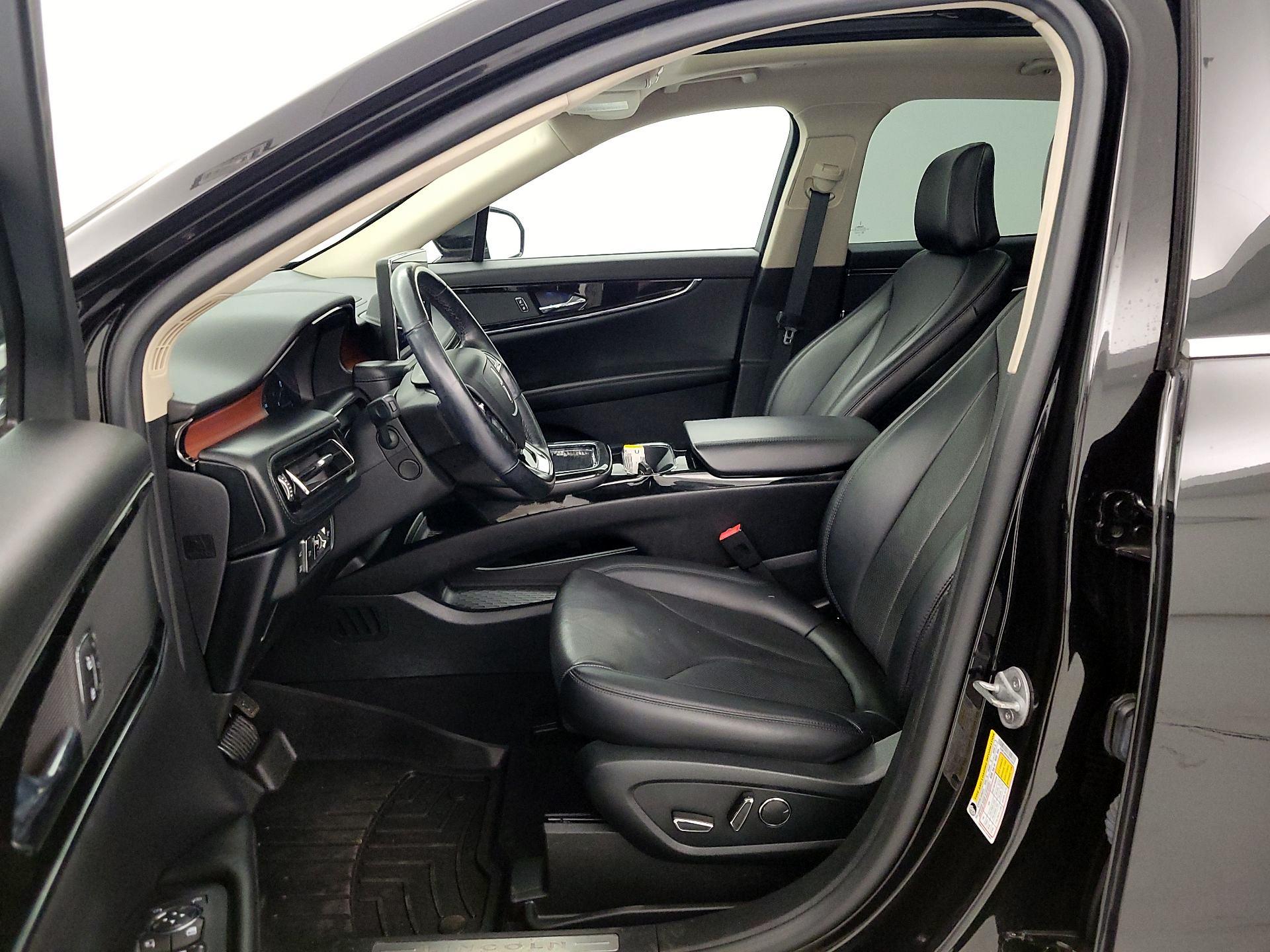 Thumbnail: 2022 Lincoln Nautilus - 11