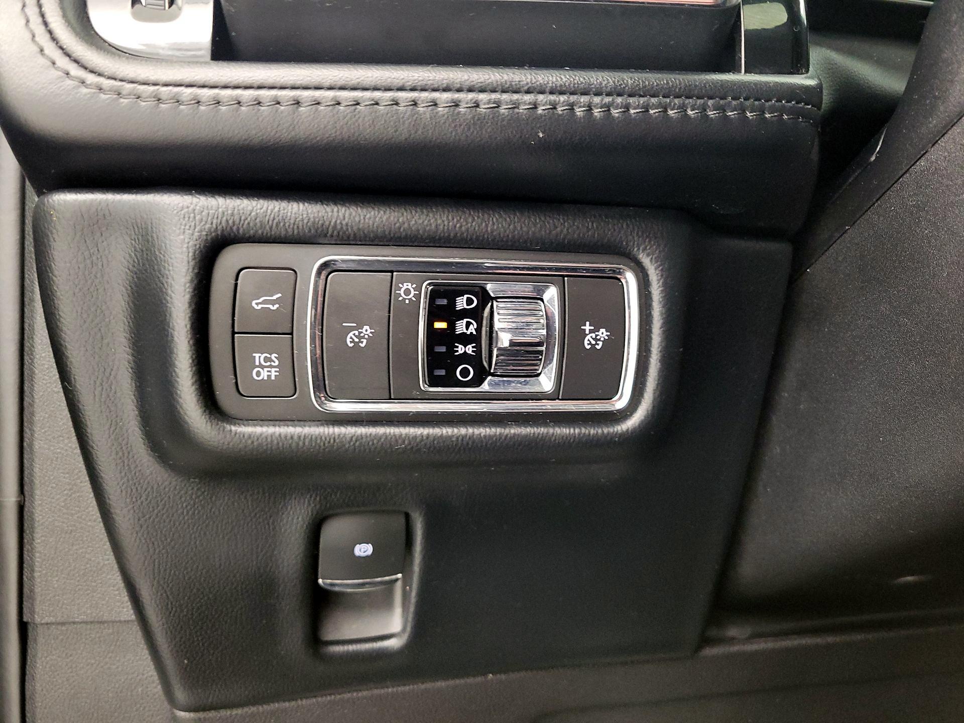 Thumbnail: 2022 Lincoln Nautilus - 13