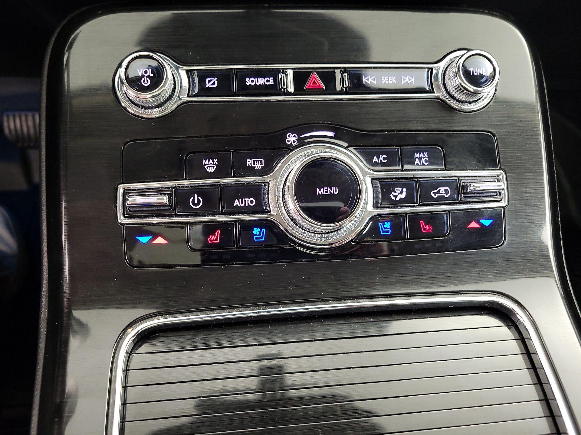 Thumbnail: 2022 Lincoln Nautilus - 17