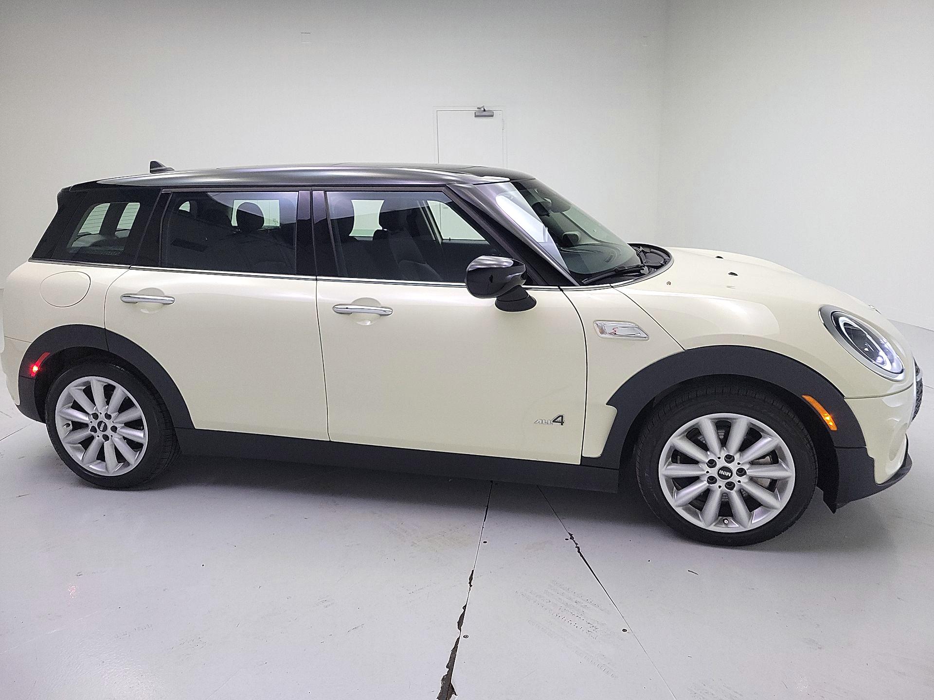 Thumbnail: 2023 MINI Cooper Clubman - 4