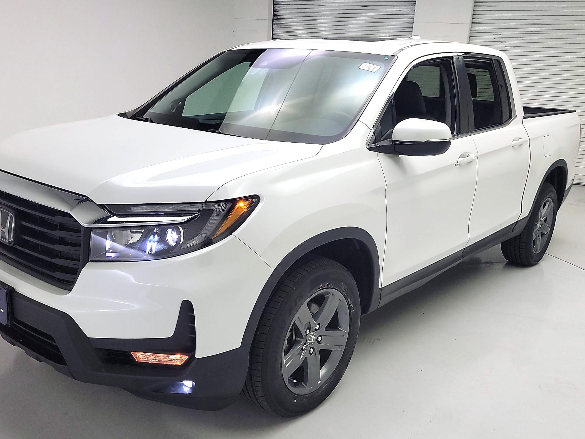 Thumbnail: 2023 Honda Ridgeline - 3