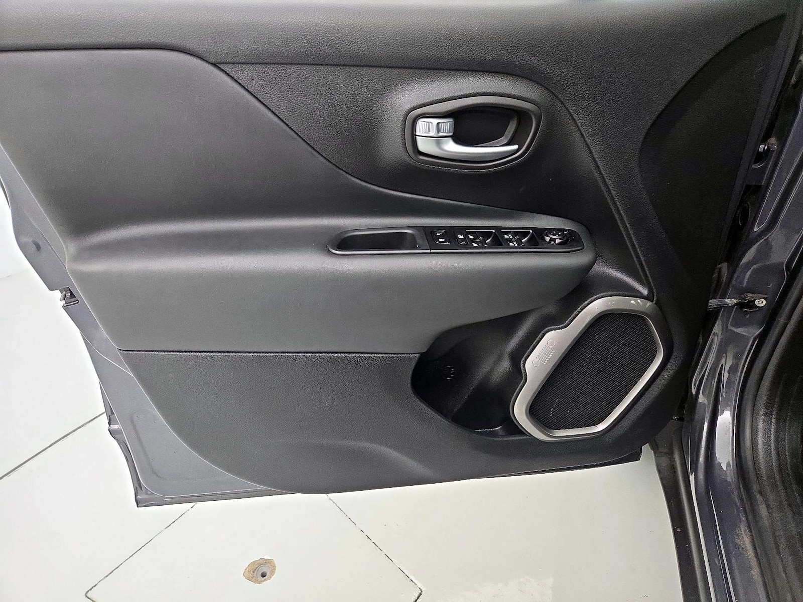 2022 Jeep Renegade Limited - Photo 13