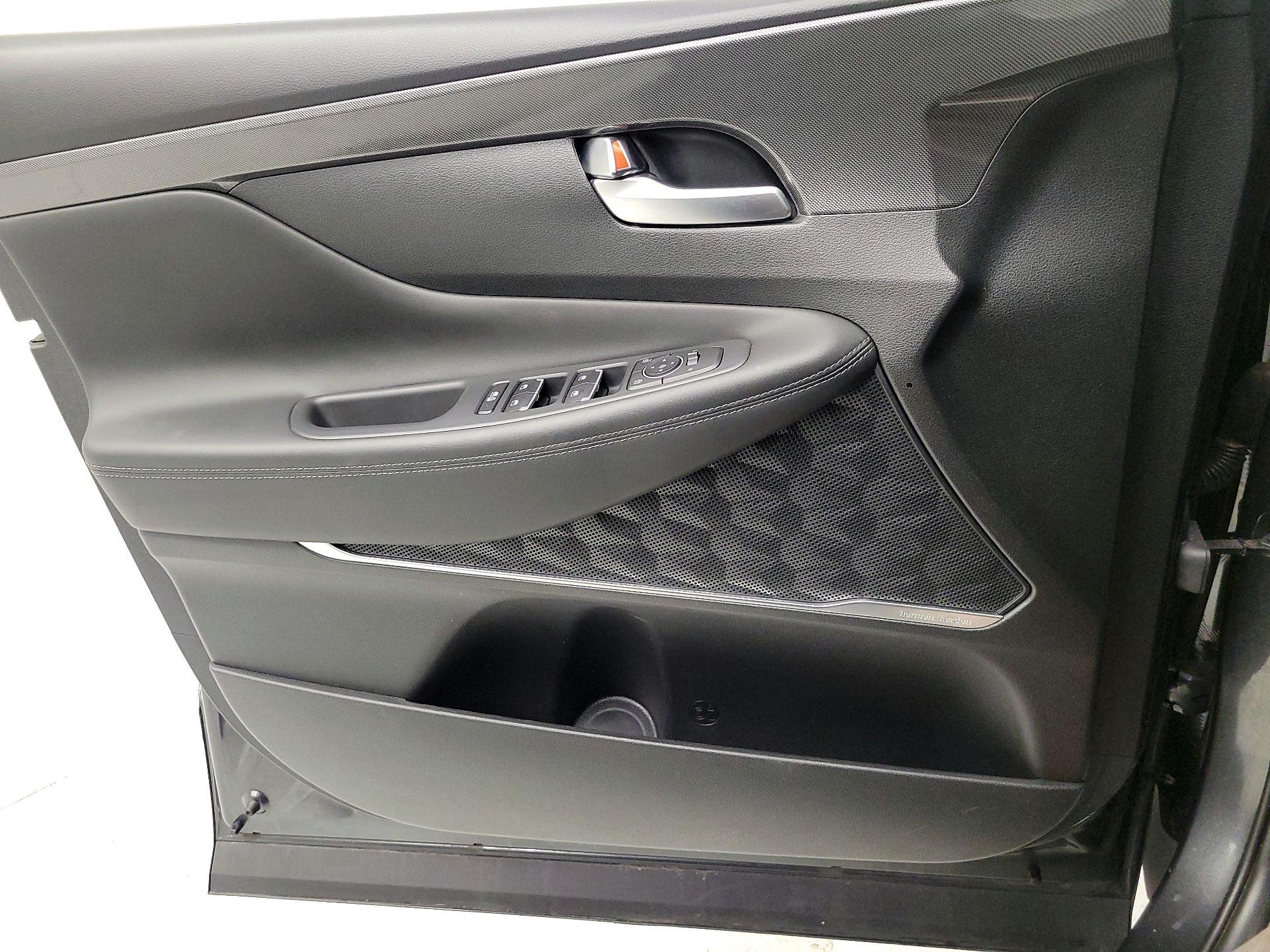 Thumbnail: 2023 Hyundai Santa Fe - 10