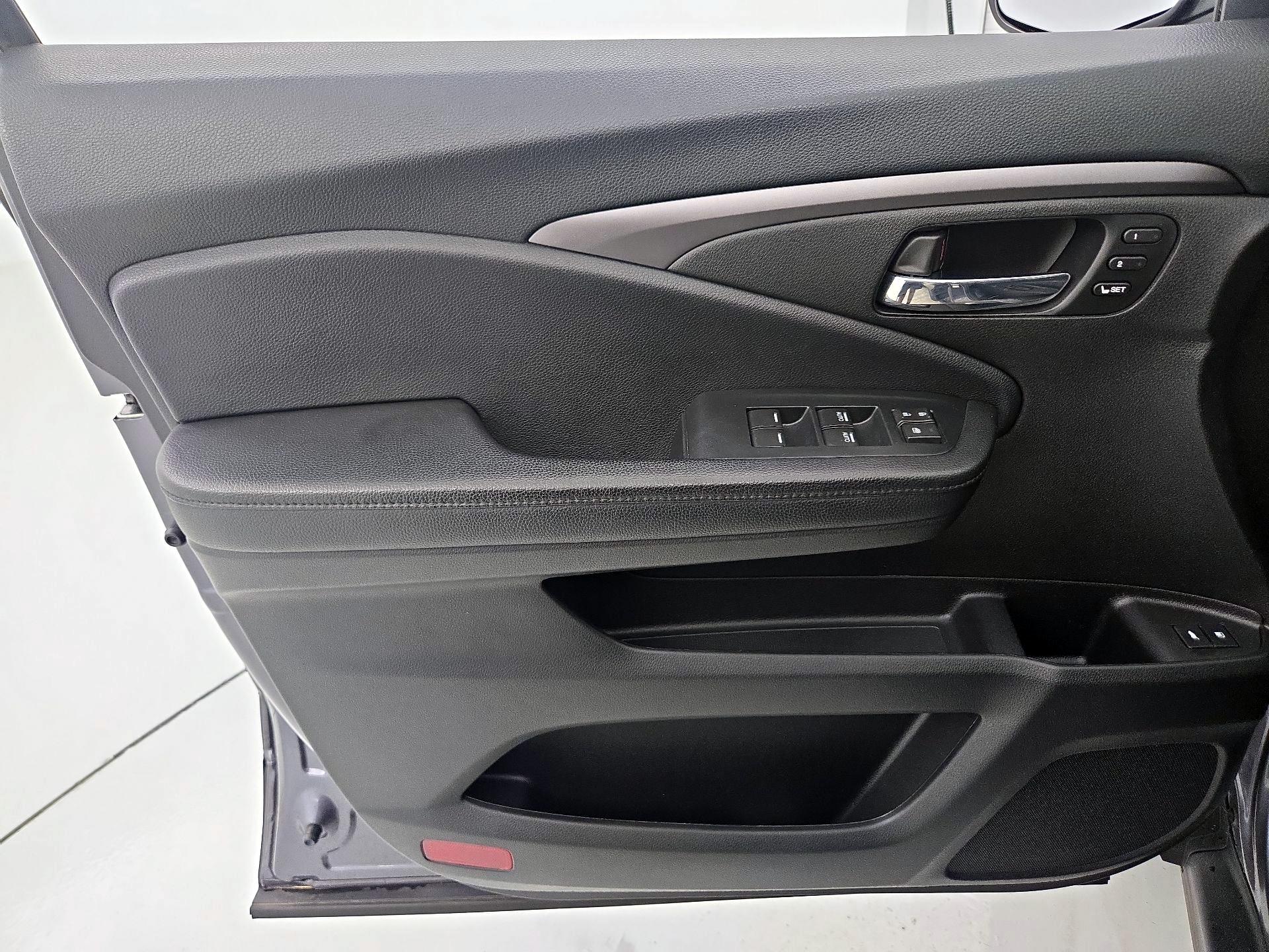 Thumbnail: 2022 Honda Pilot - 12