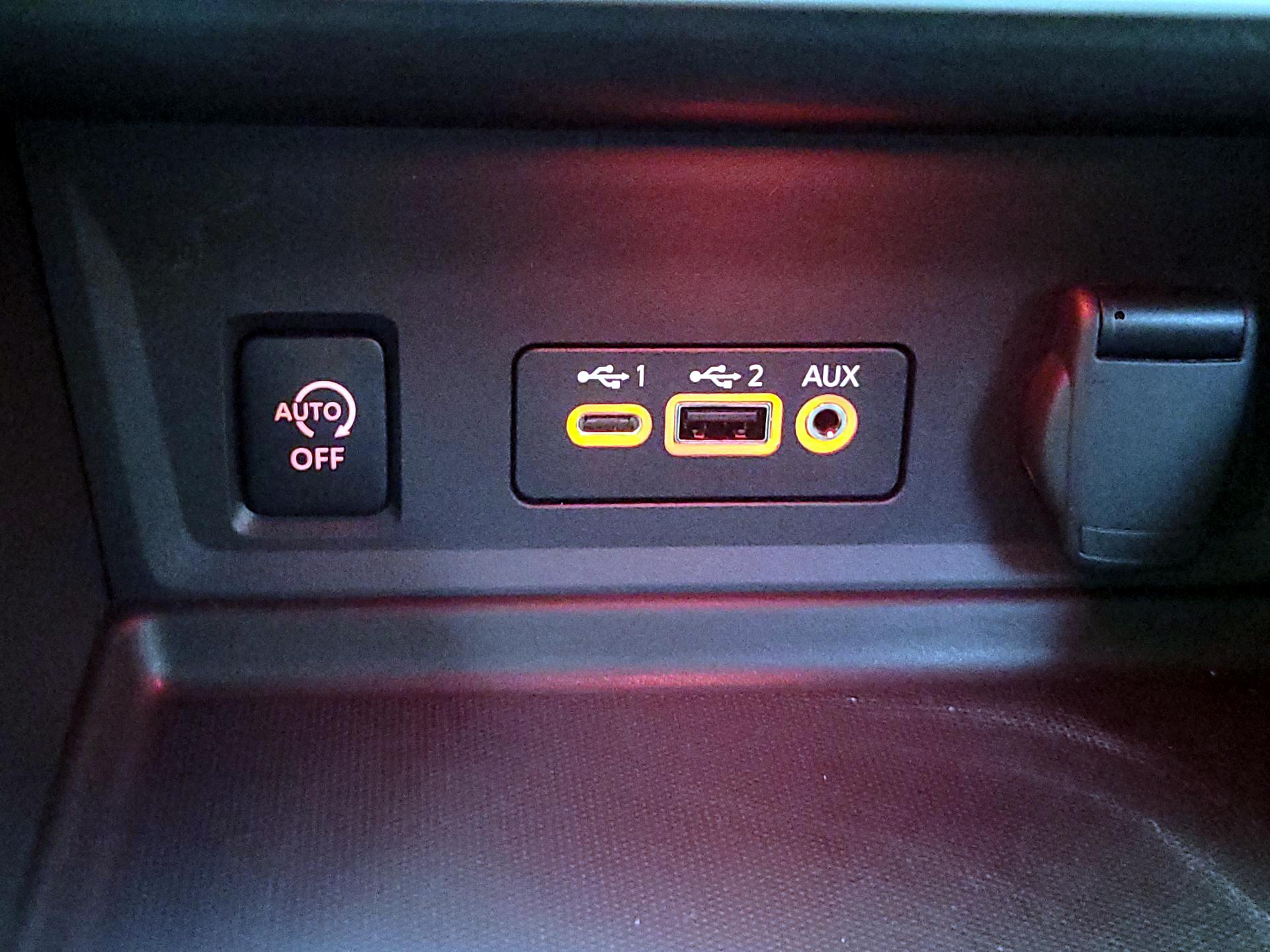 Thumbnail: 2024 Nissan Sentra - 16