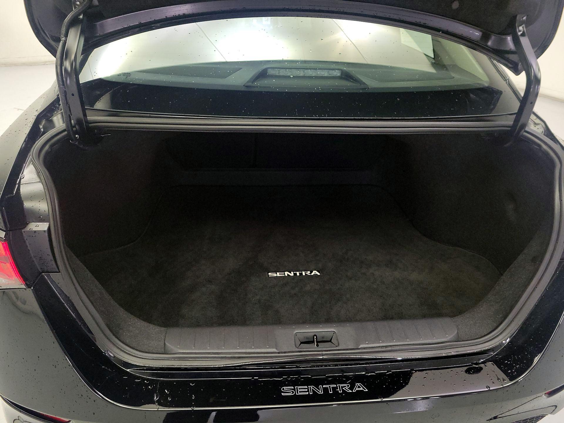 Thumbnail: 2024 Nissan Sentra - 18