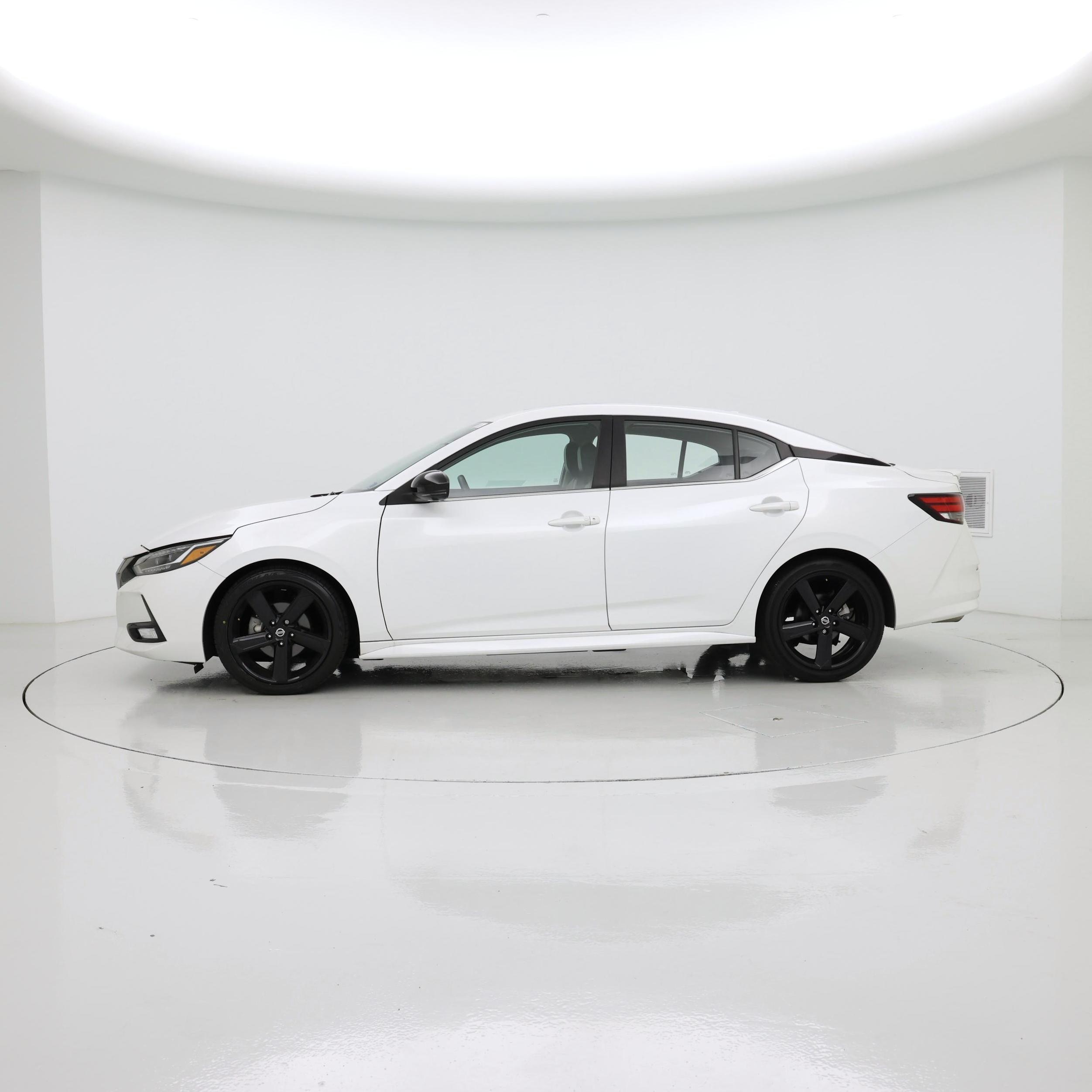 Thumbnail: 2022 Nissan Sentra - 3