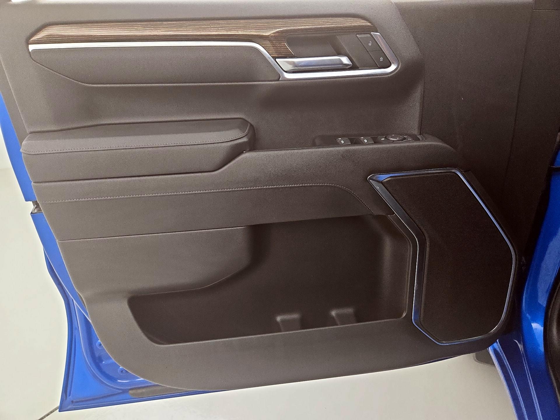 Thumbnail: 2023 GMC Sierra 1500 - 12