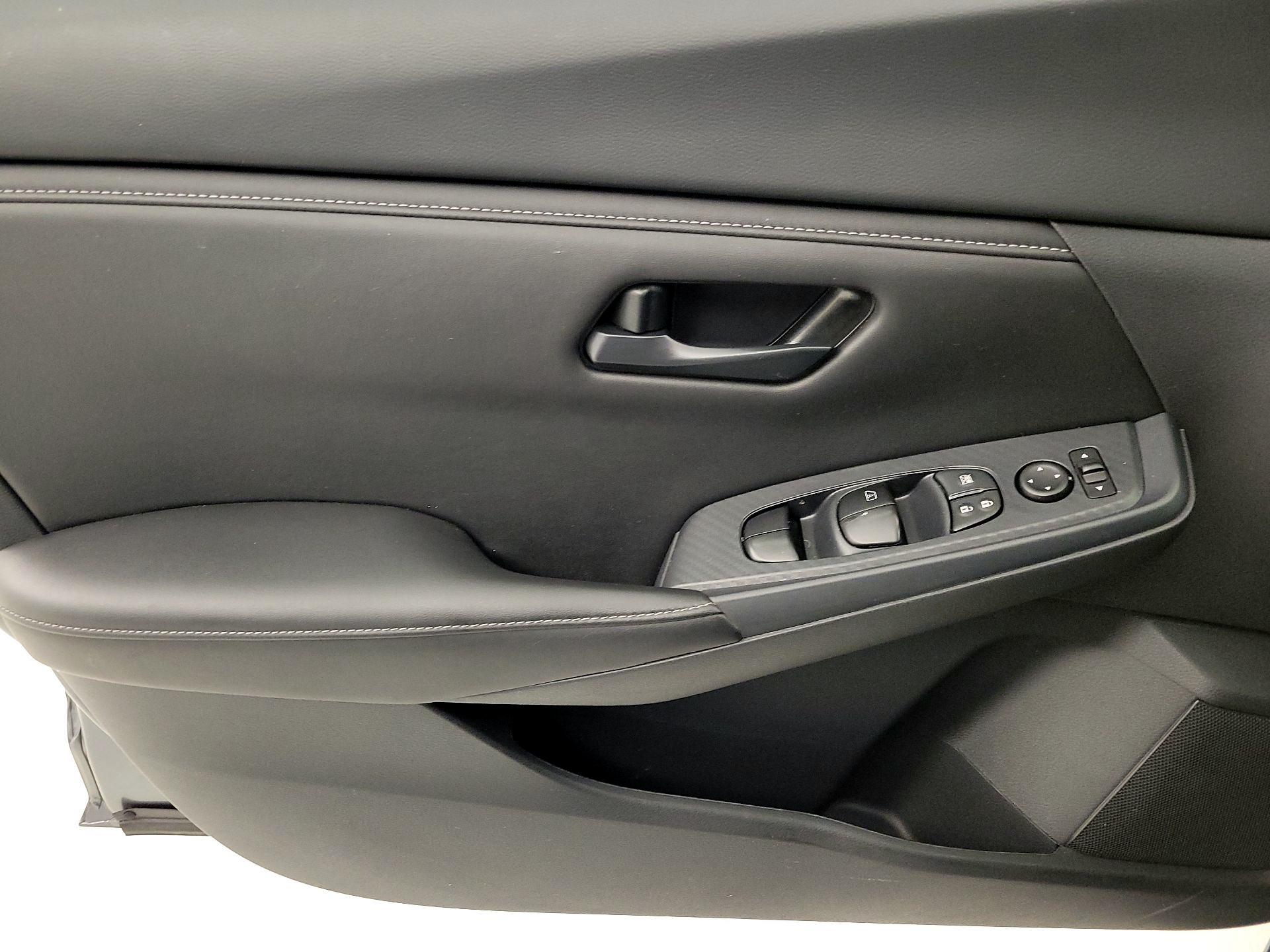 Thumbnail: 2025 Nissan Sentra - 12