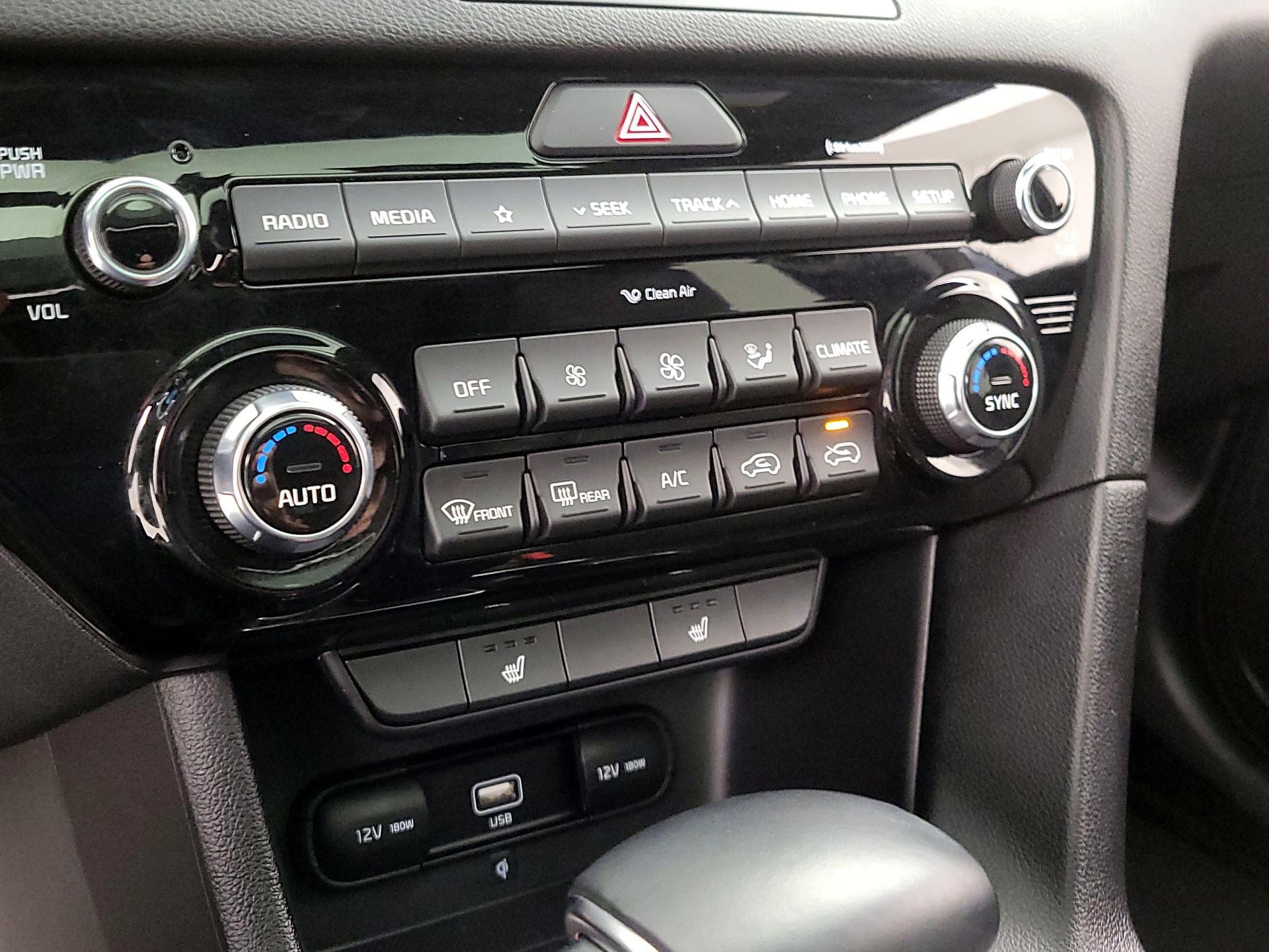 Thumbnail: 2022 Kia Sportage - 17