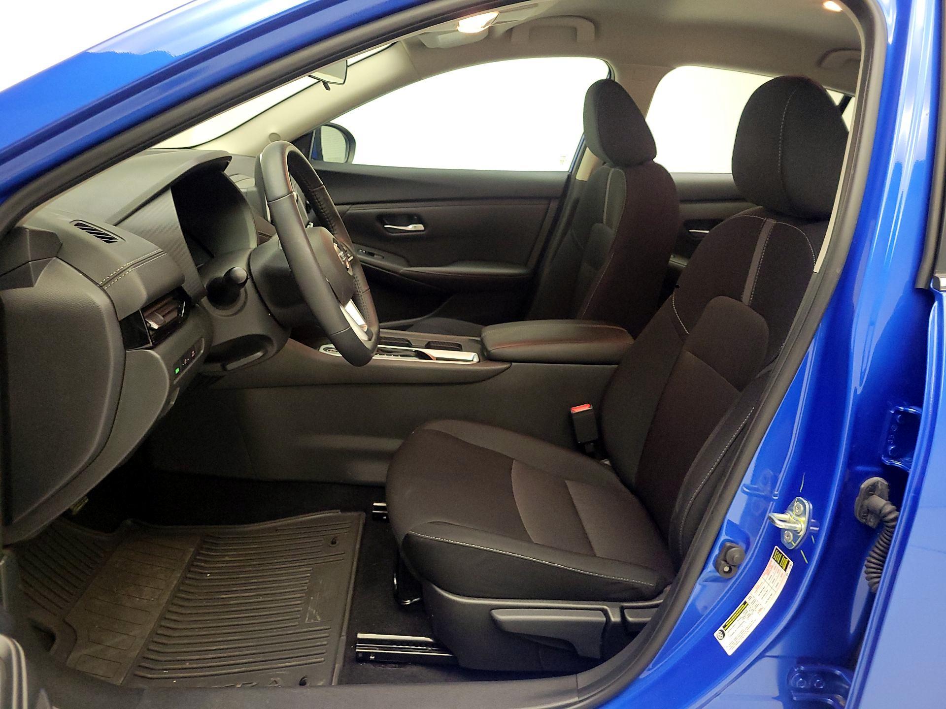 Thumbnail: 2023 Nissan Sentra - 9