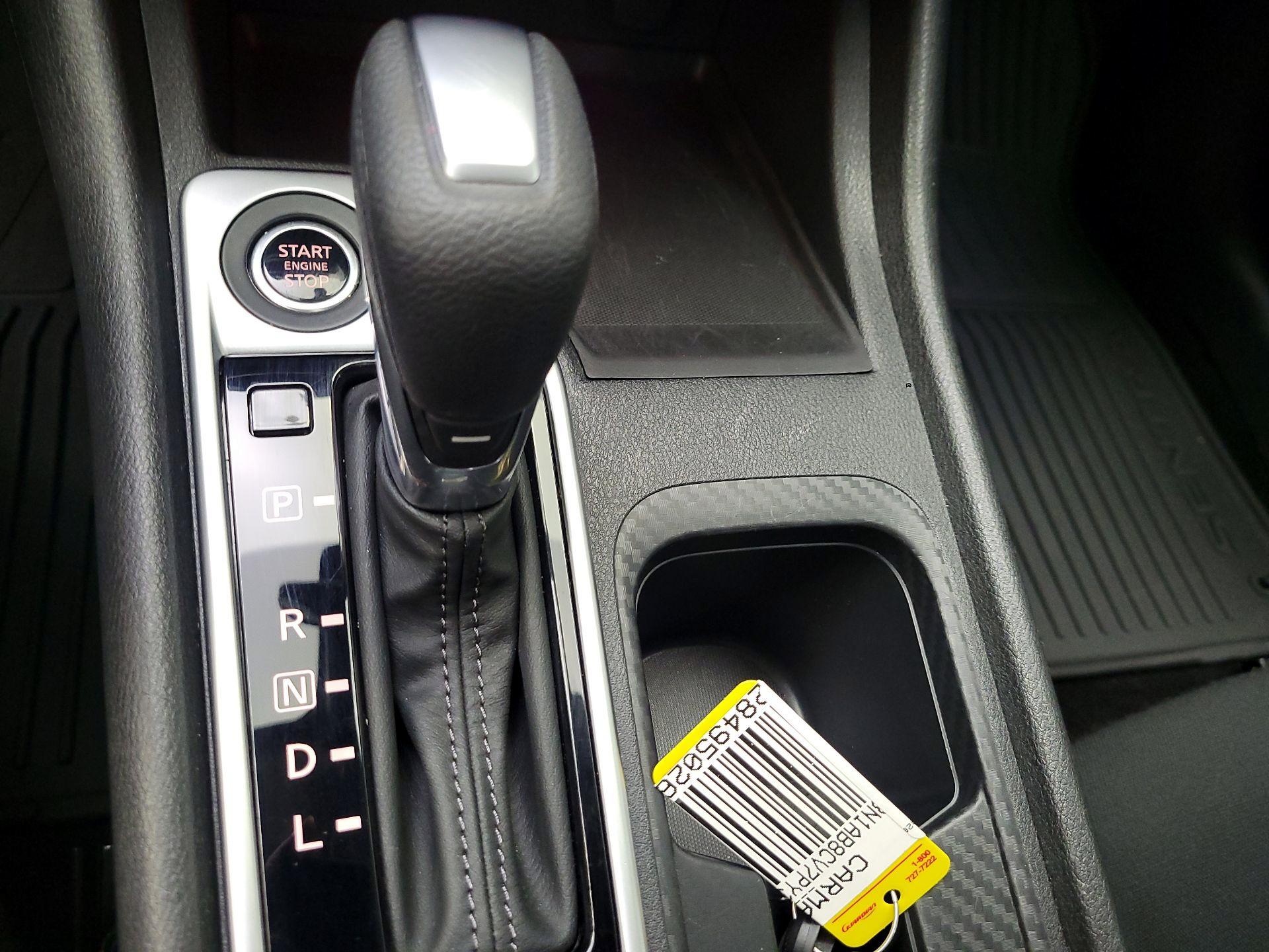 Thumbnail: 2023 Nissan Sentra - 15