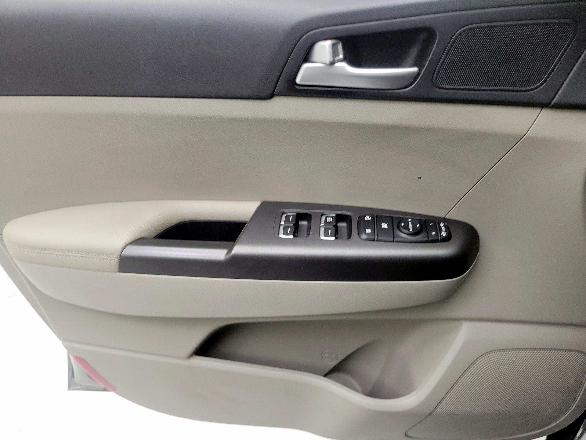 Thumbnail: 2022 Kia Sportage - 10