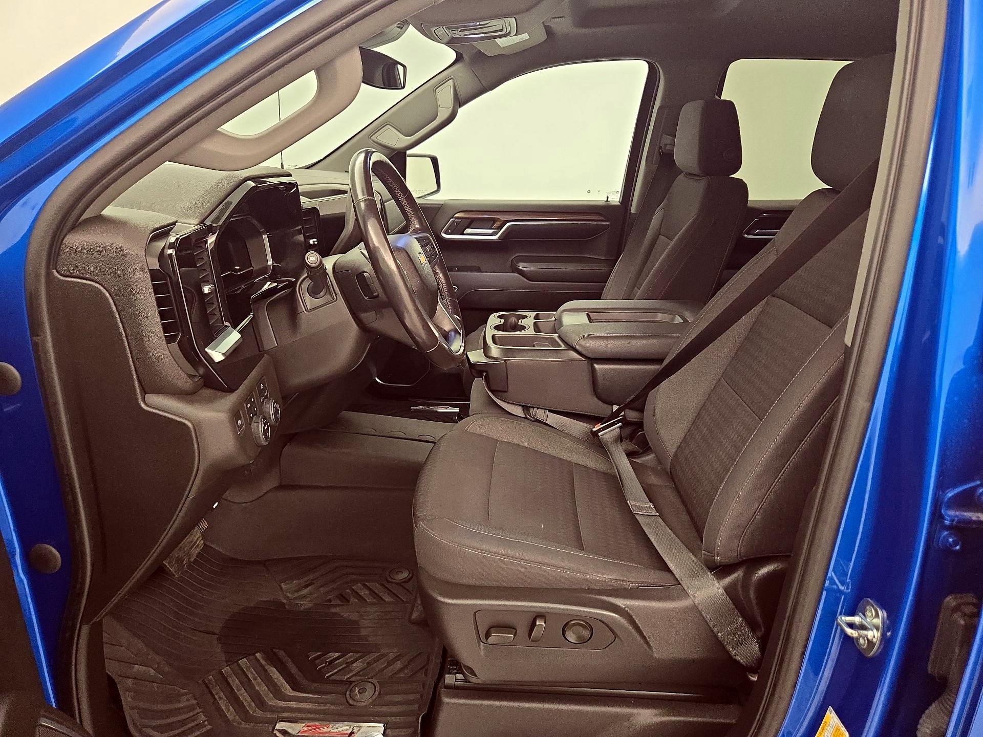 Thumbnail: 2022 Chevrolet Silverado 1500 - 11