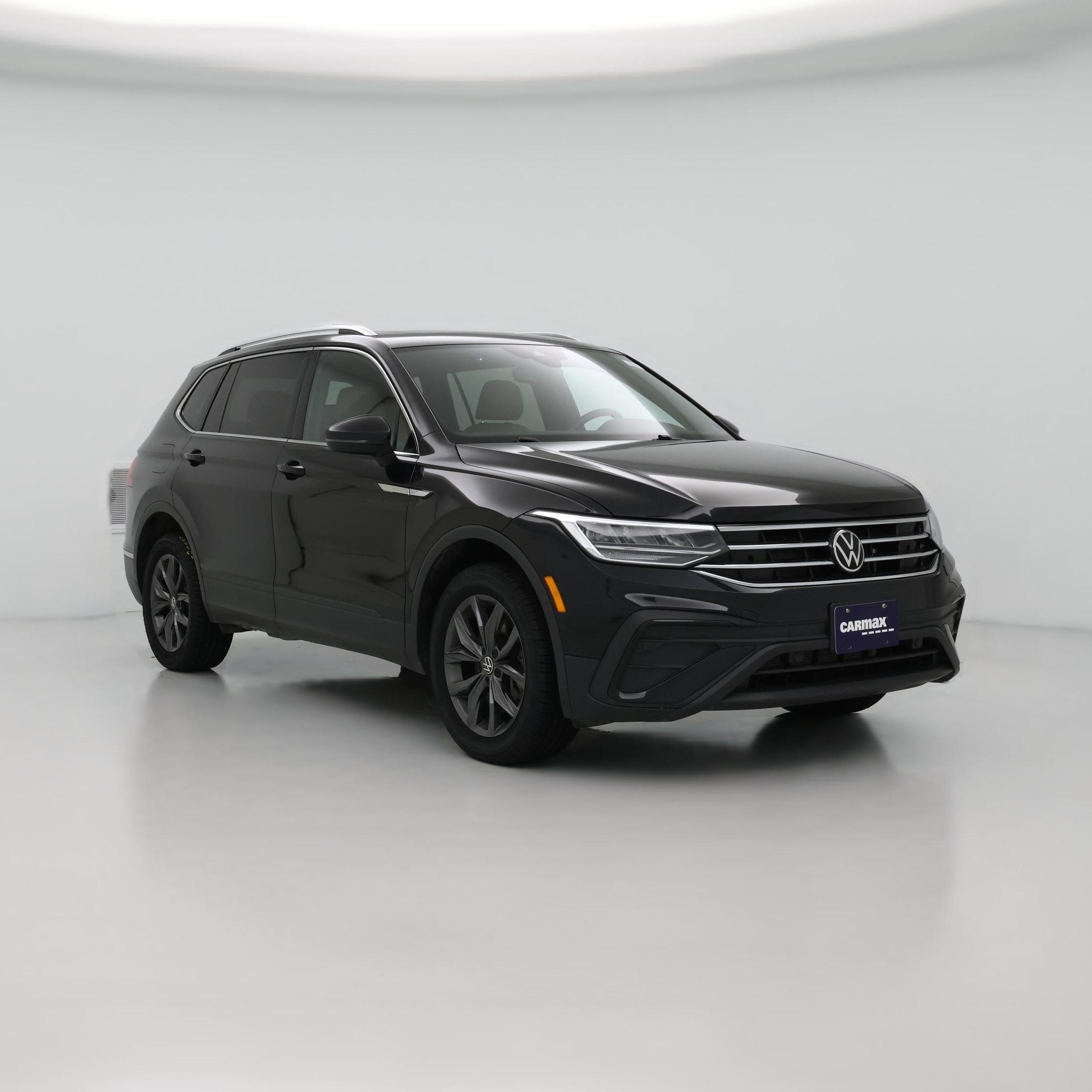 Thumbnail: 2022 Volkswagen Tiguan - 1
