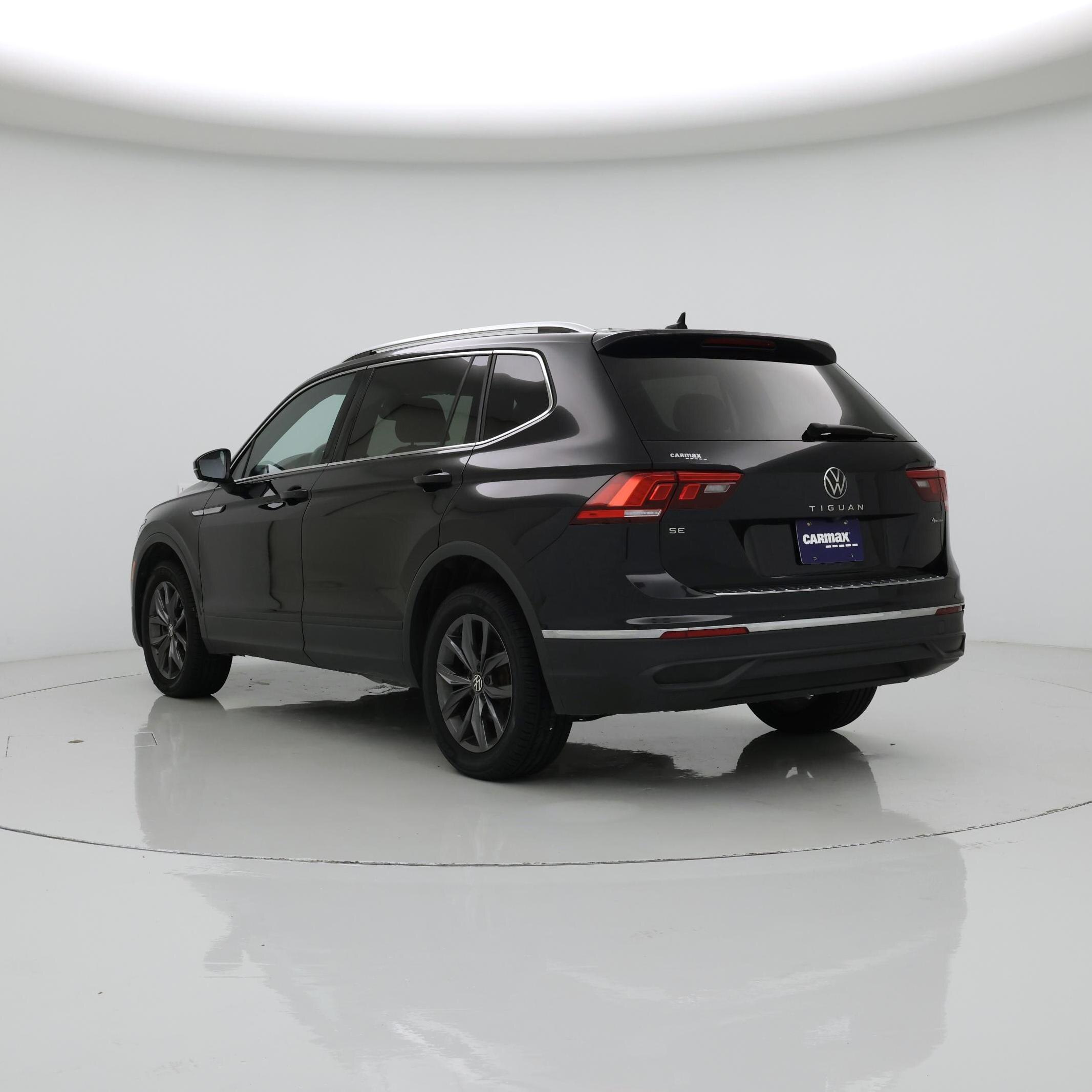 Thumbnail: 2022 Volkswagen Tiguan - 2