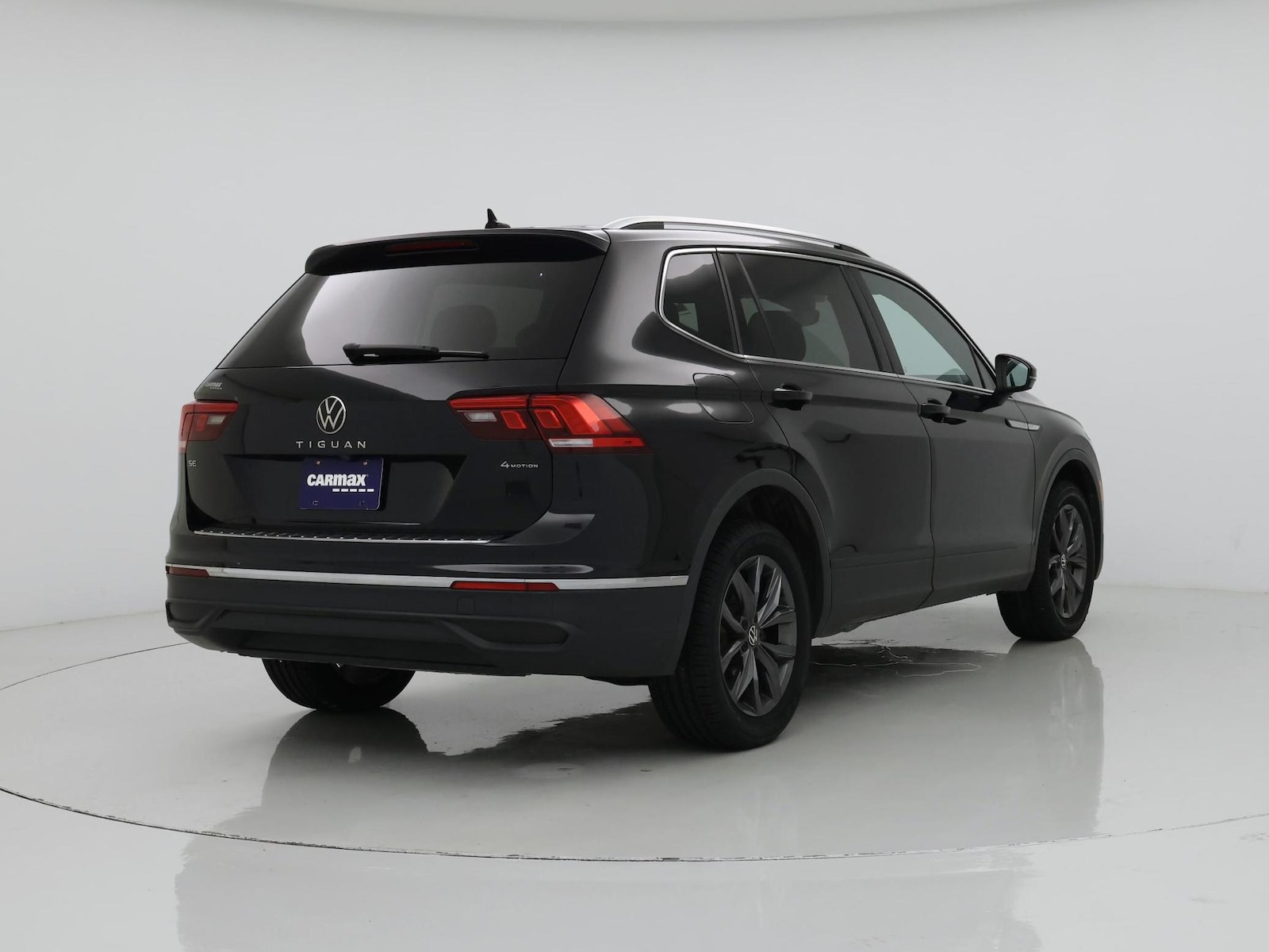 2022 Volkswagen Tiguan SE - Photo 9