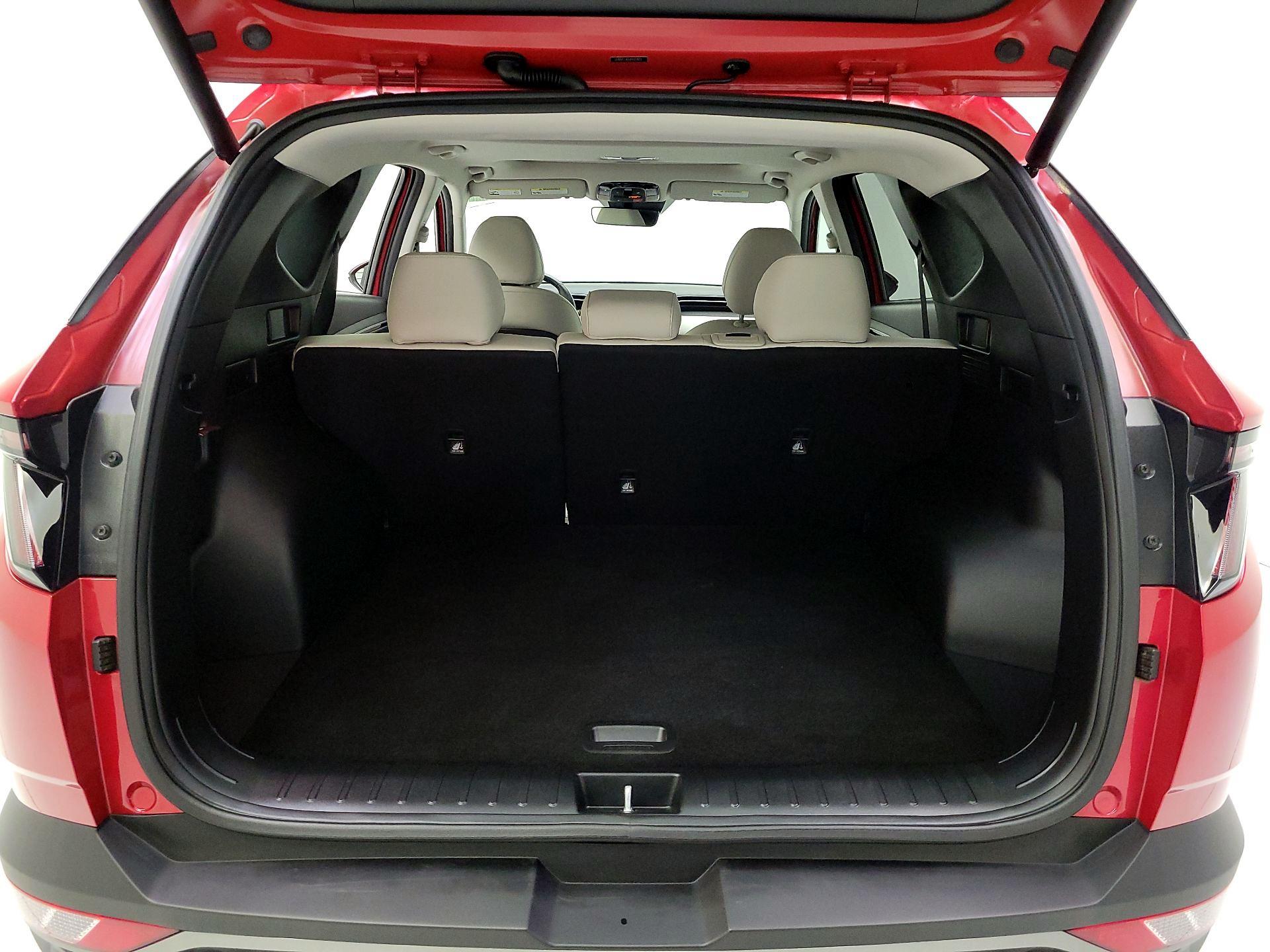 Thumbnail: 2023 Hyundai Tucson - 19