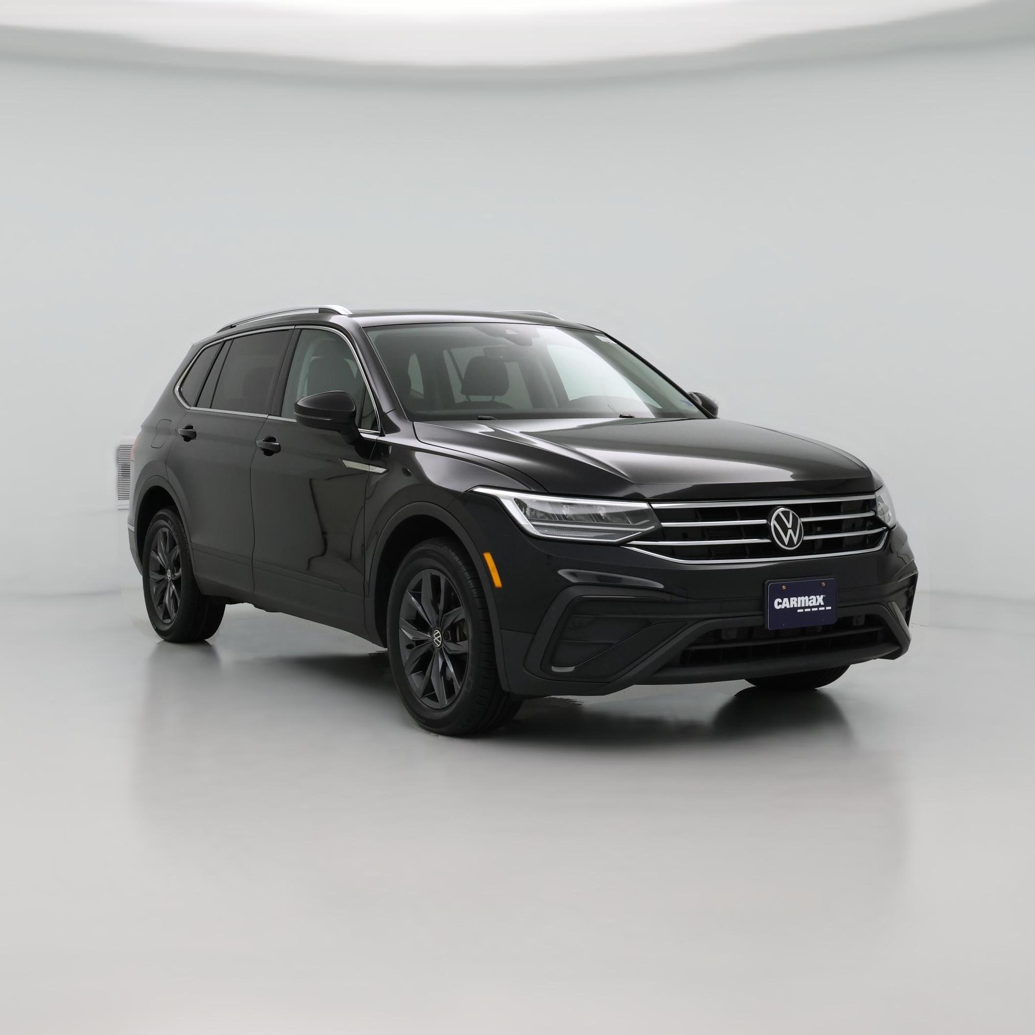 Thumbnail: 2022 Volkswagen Tiguan - 1