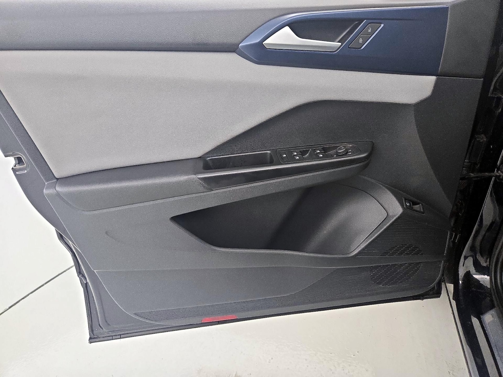 2022 Volkswagen Taos SE - Photo 13