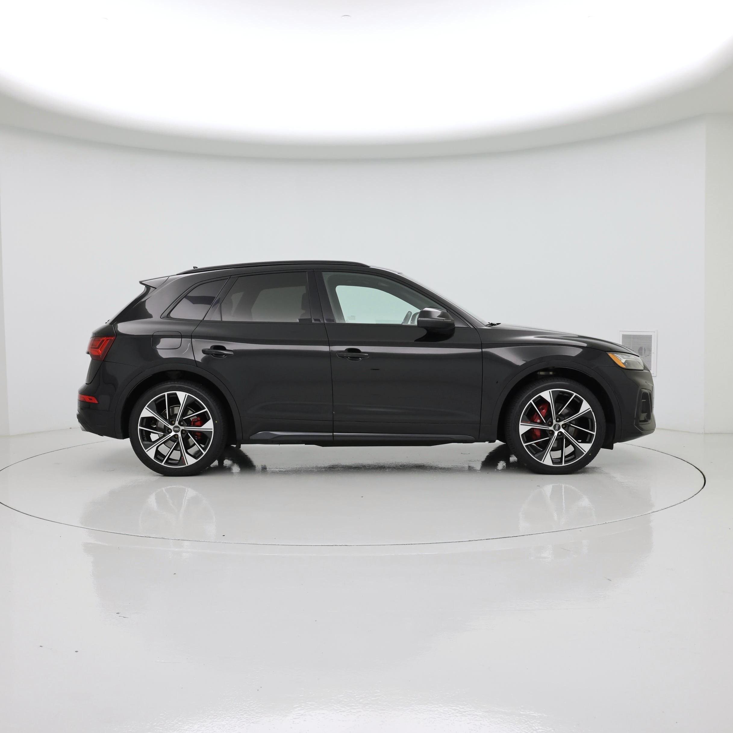 Thumbnail: 2021 Audi SQ5 - 7