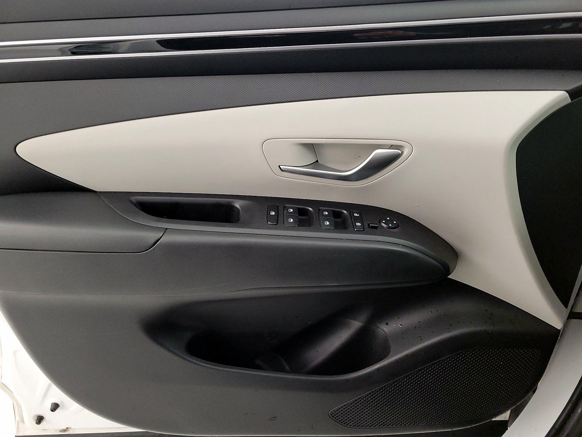 Thumbnail: 2023 Hyundai Tucson - 12