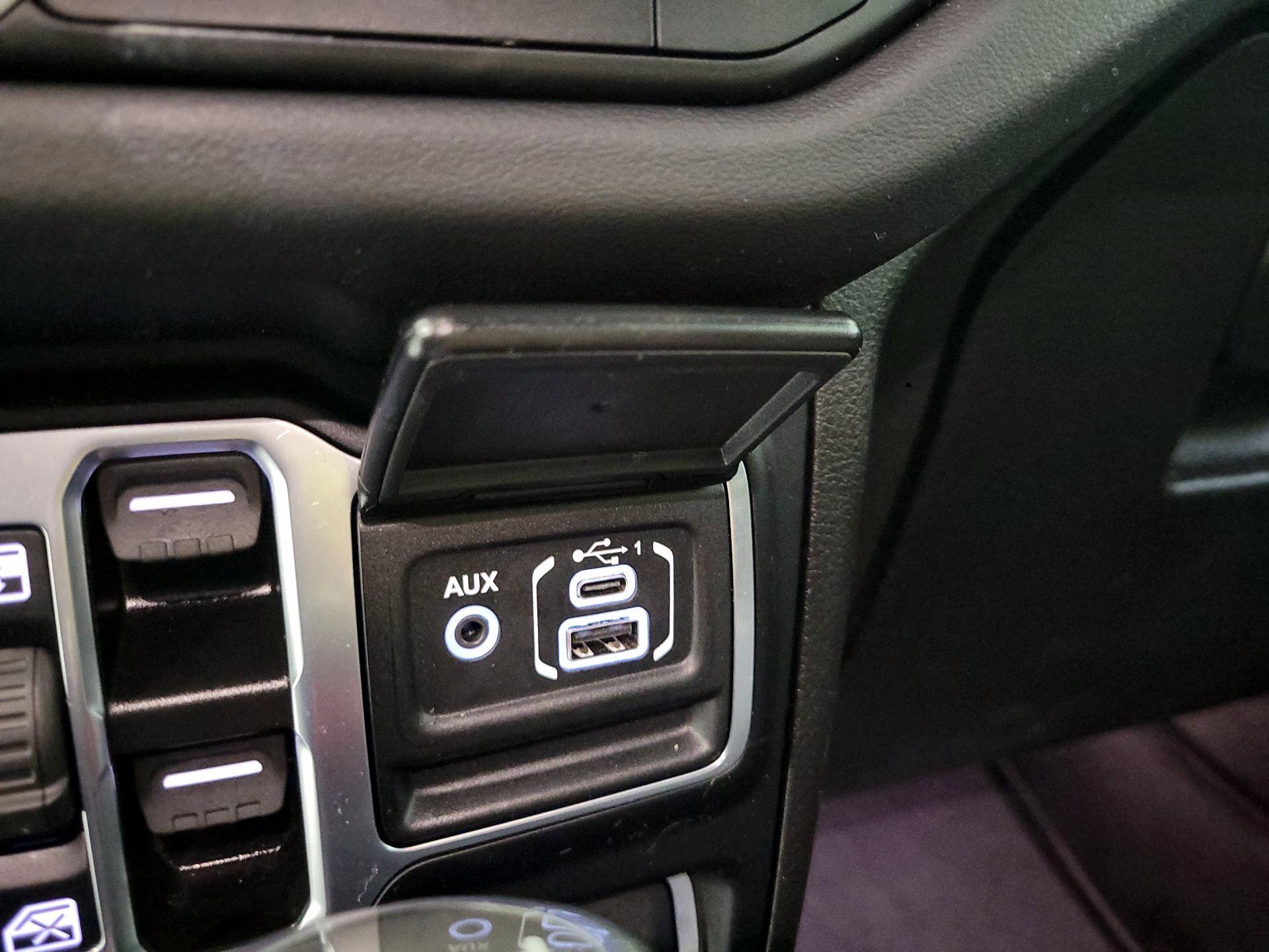 Thumbnail: 2024 Jeep Wrangler - 17