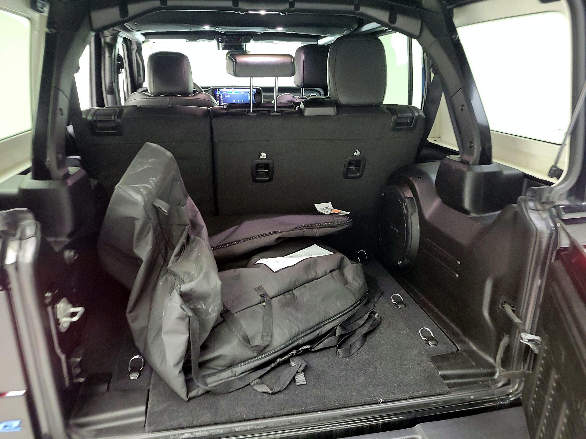 Thumbnail: 2024 Jeep Wrangler - 19