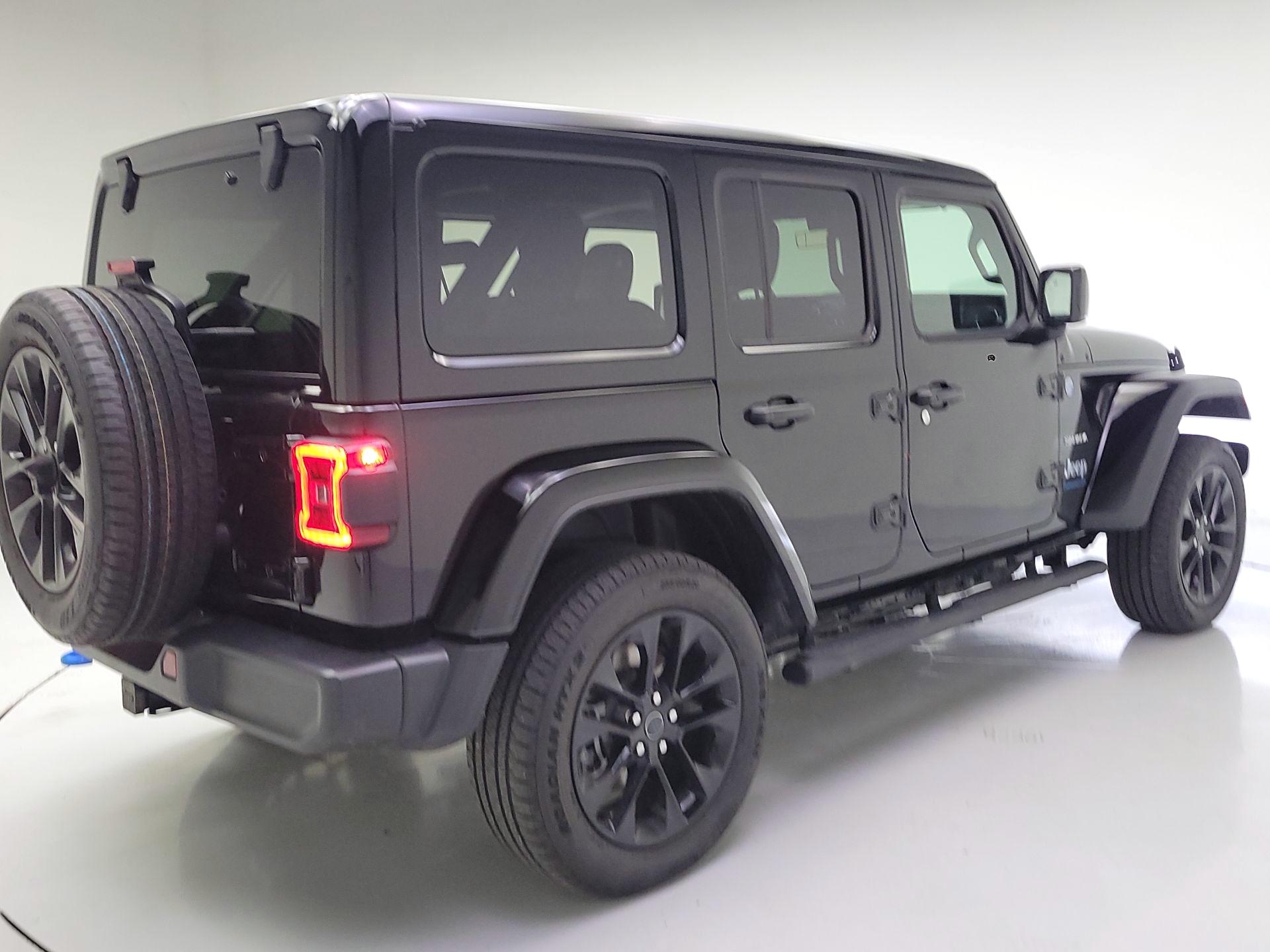 Thumbnail: 2024 Jeep Wrangler - 5