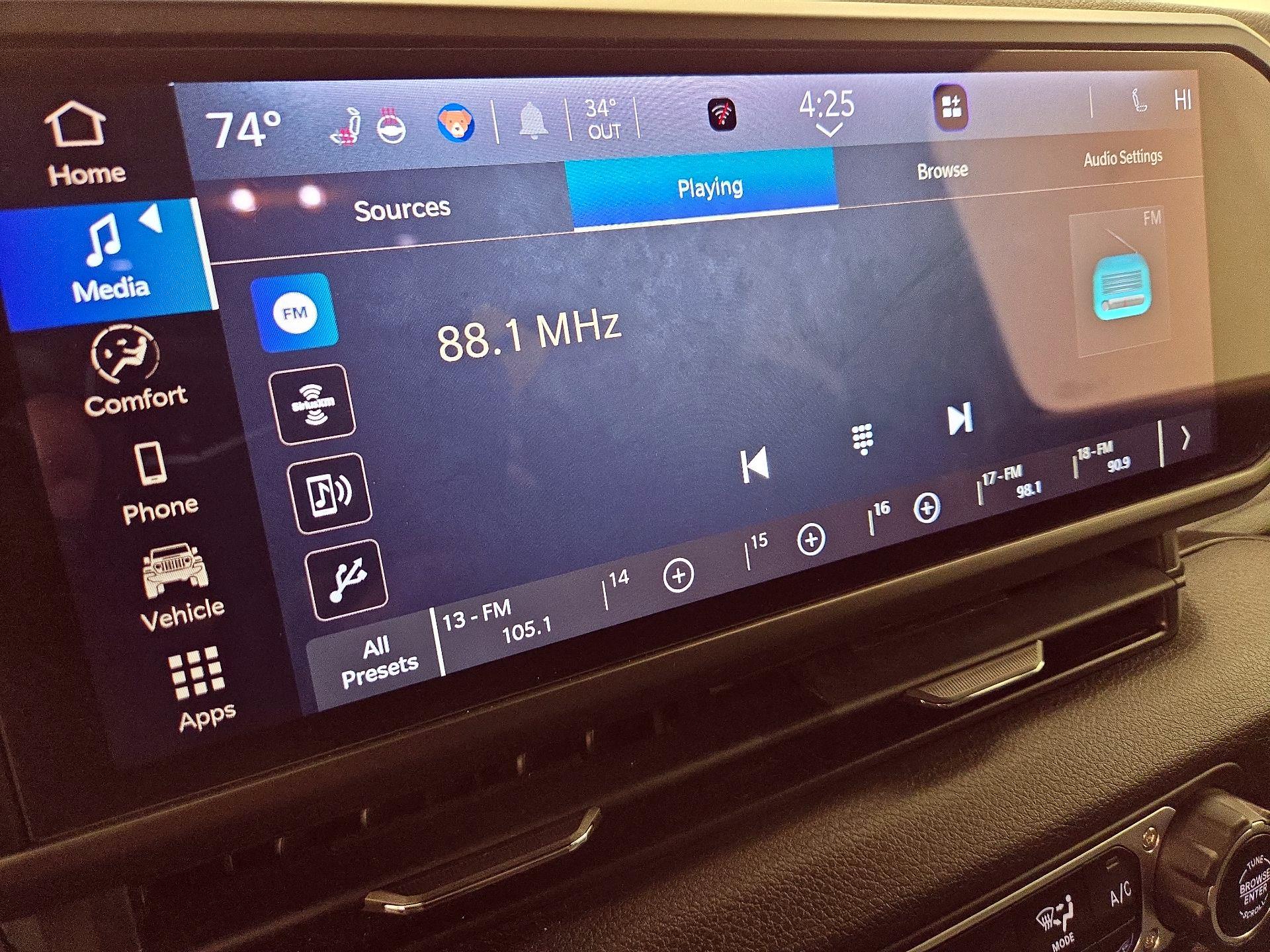 Thumbnail: 2024 Jeep Wrangler - 15