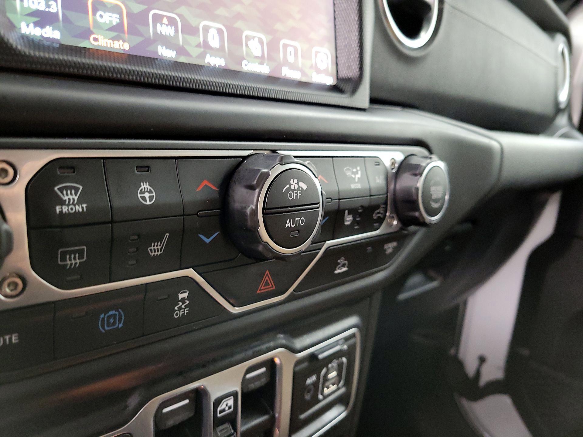 Thumbnail: 2023 Jeep Wrangler - 17