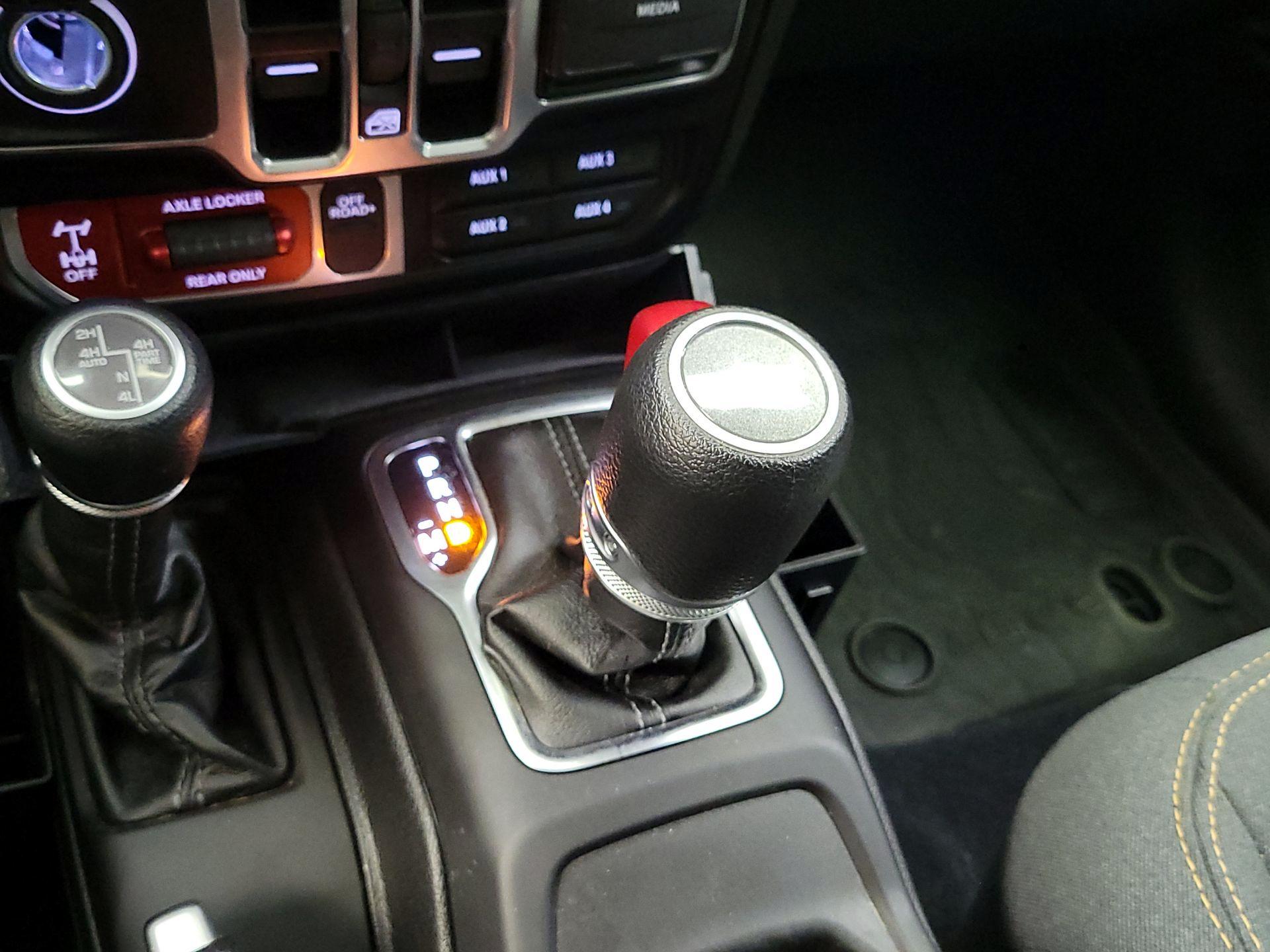 Thumbnail: 2024 Jeep Wrangler - 15