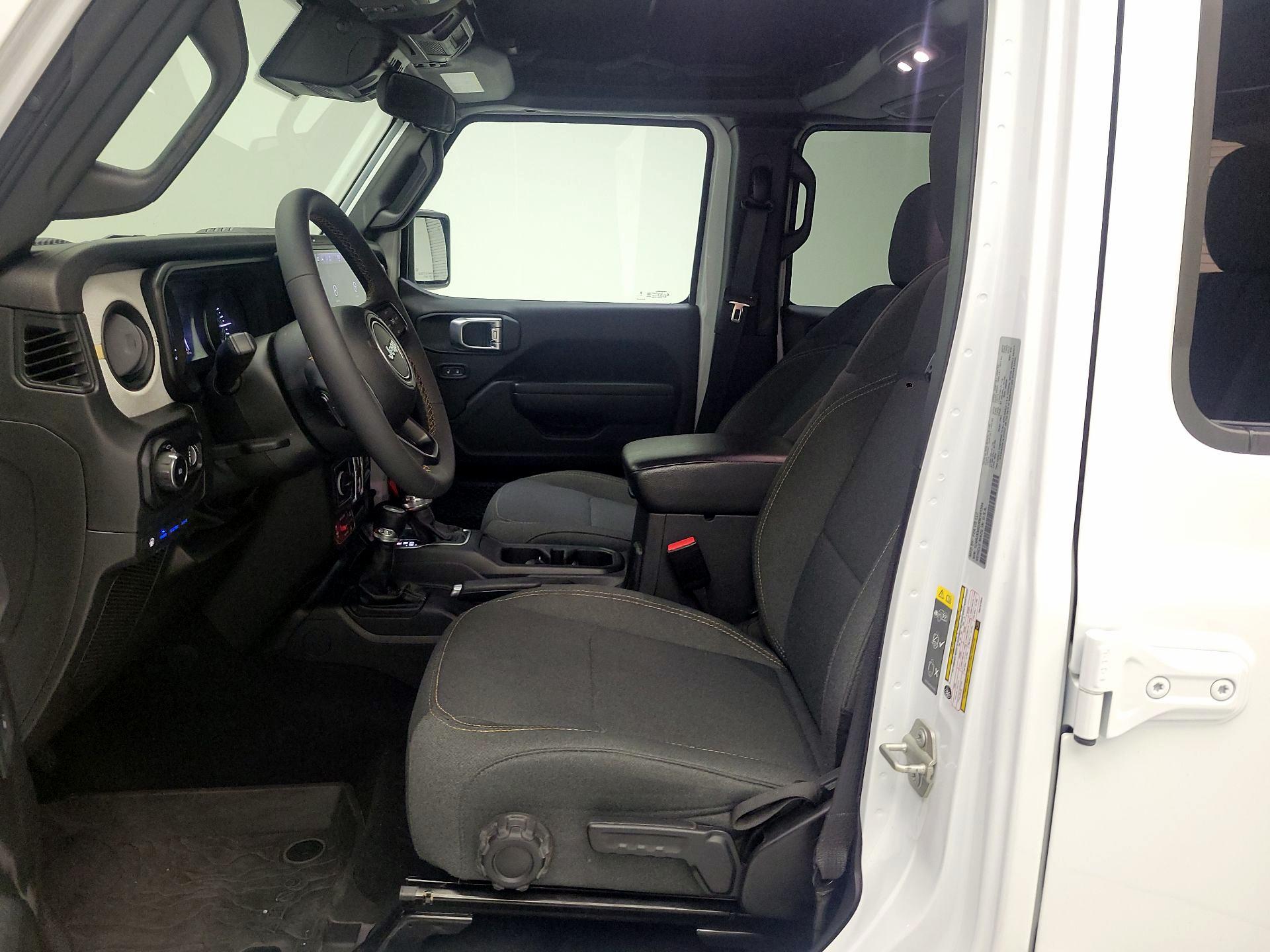 Thumbnail: 2024 Jeep Wrangler - 9