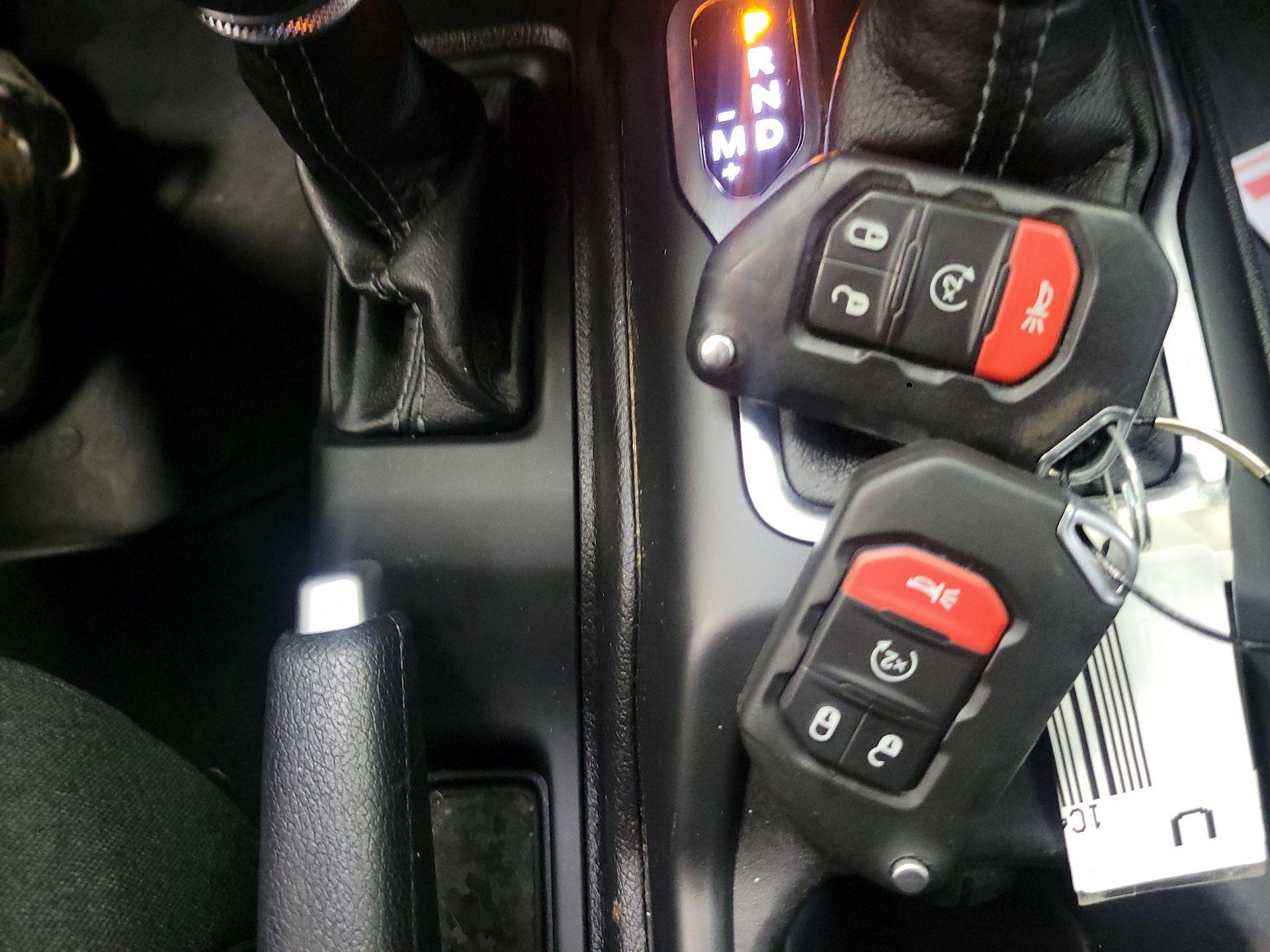 Thumbnail: 2024 Jeep Wrangler - 20