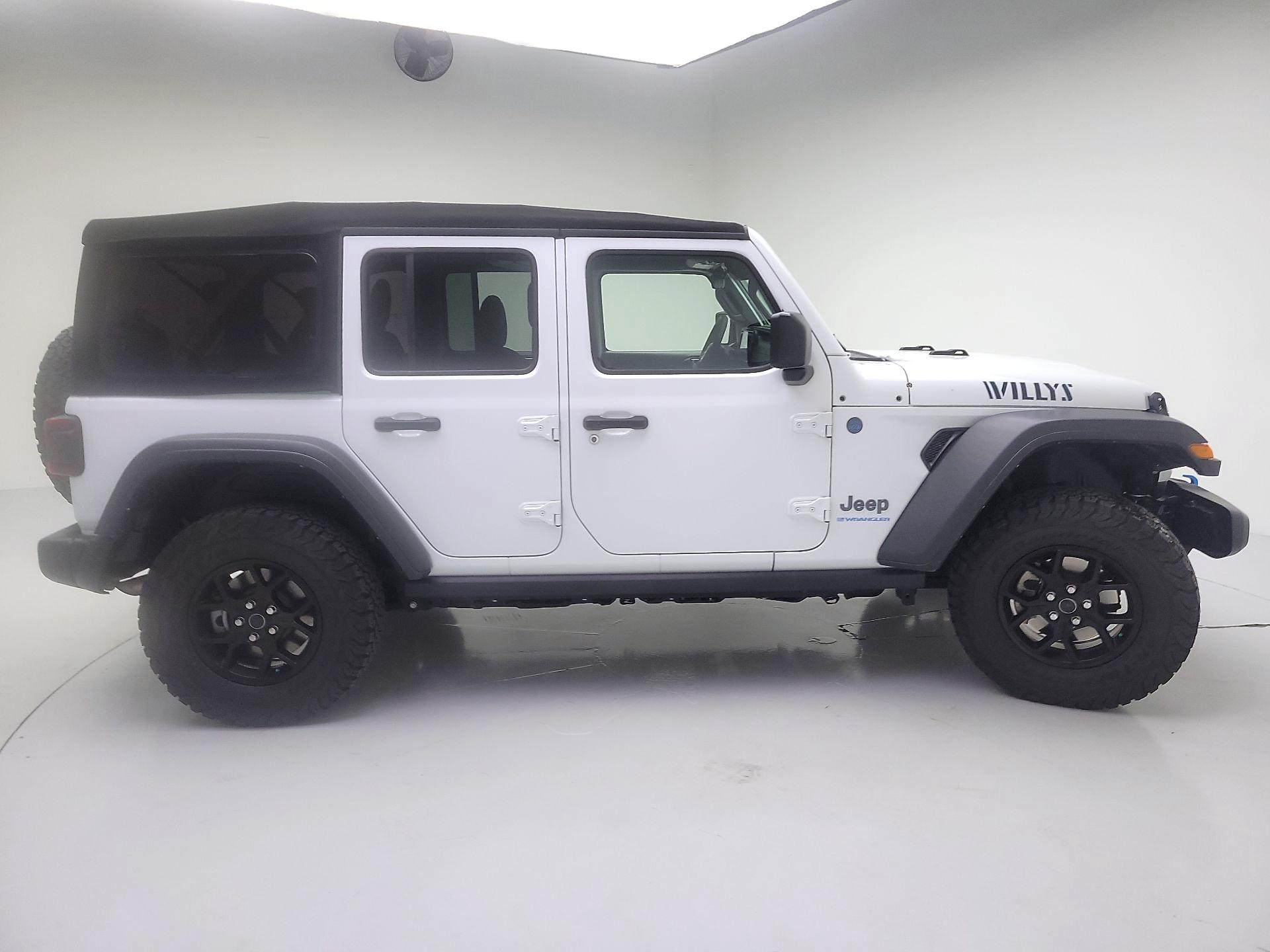 Thumbnail: 2024 Jeep Wrangler - 4