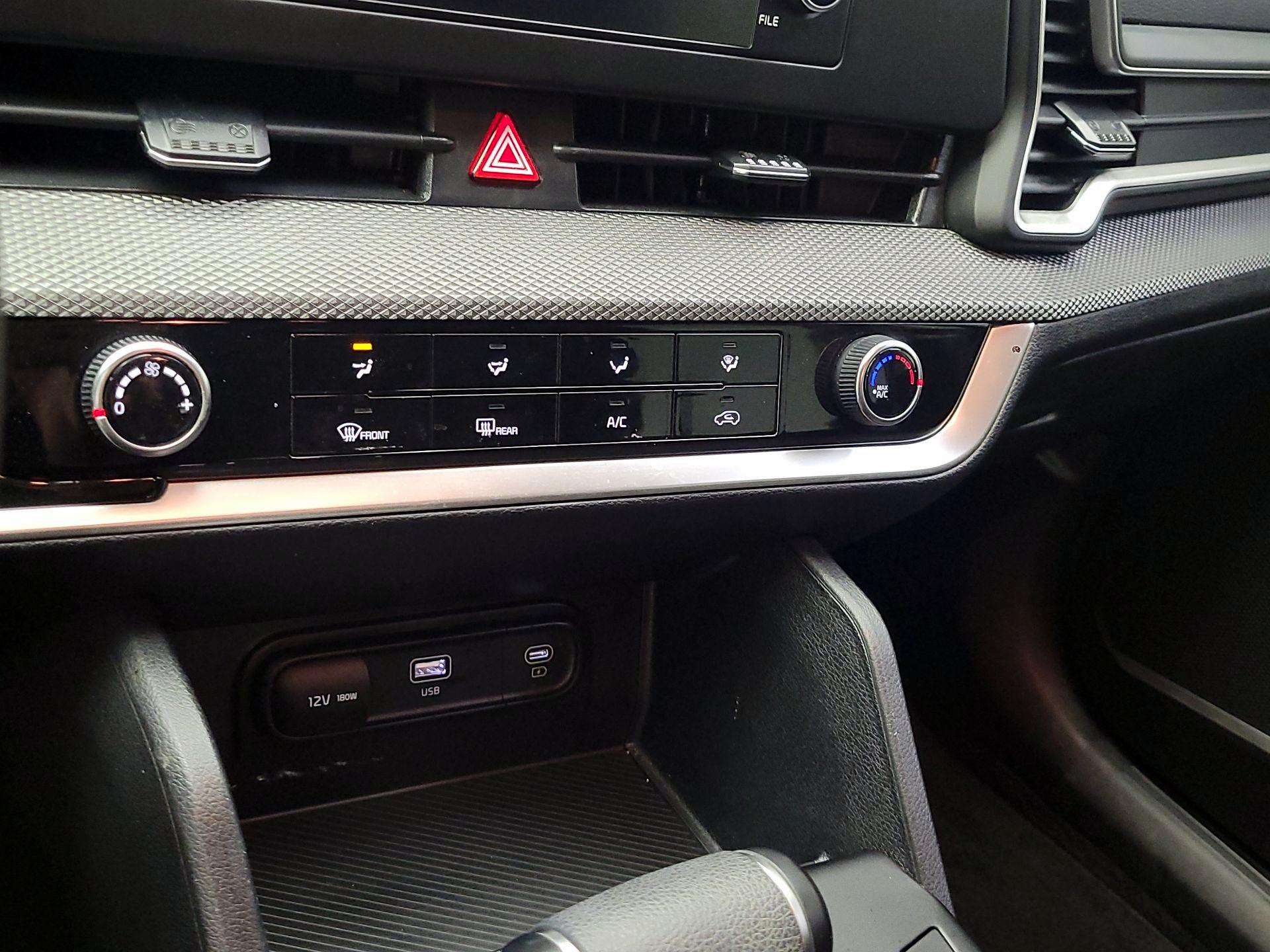 Thumbnail: 2023 Kia Sportage - 14