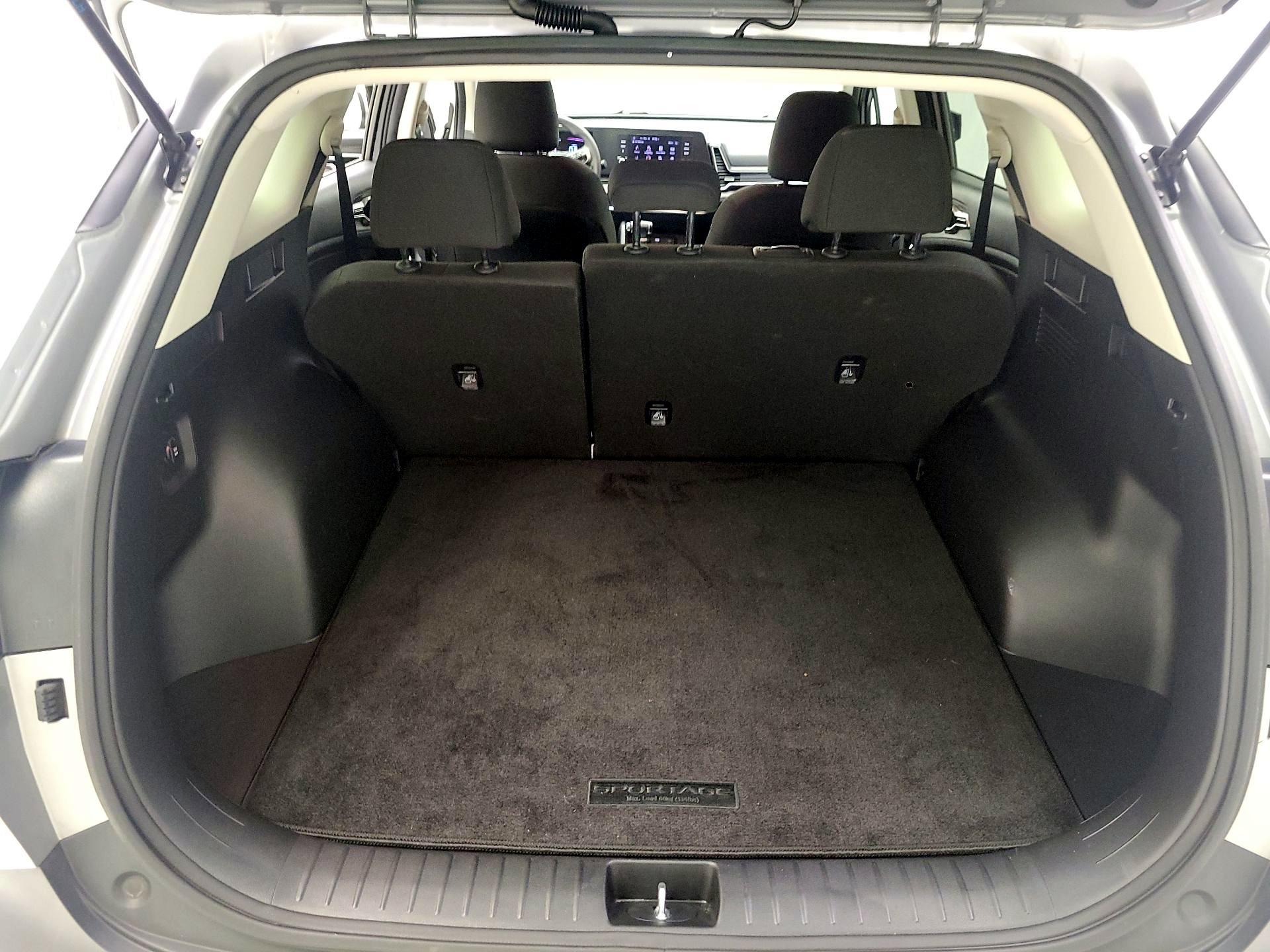 Thumbnail: 2023 Kia Sportage - 18