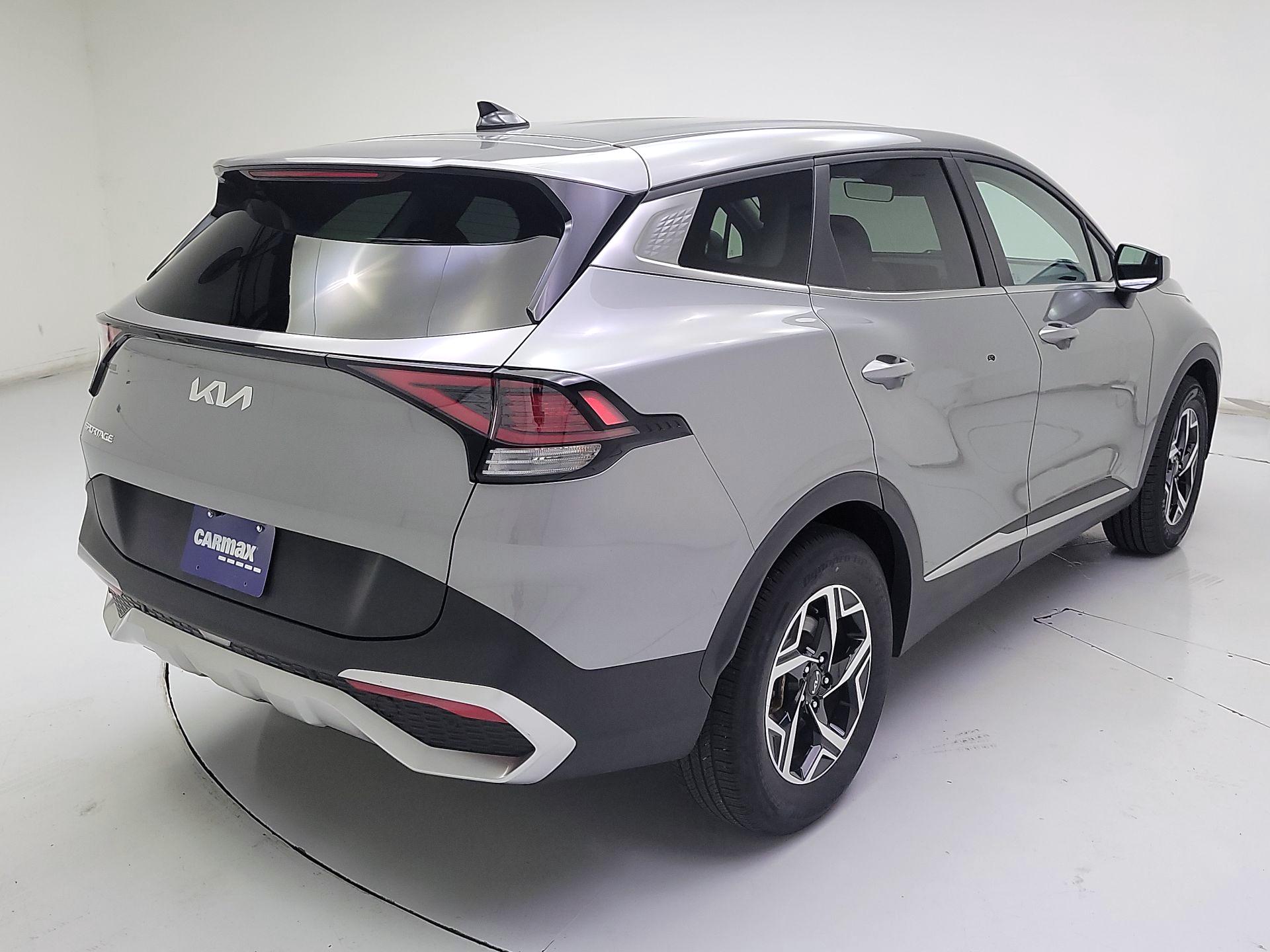 Thumbnail: 2023 Kia Sportage - 5