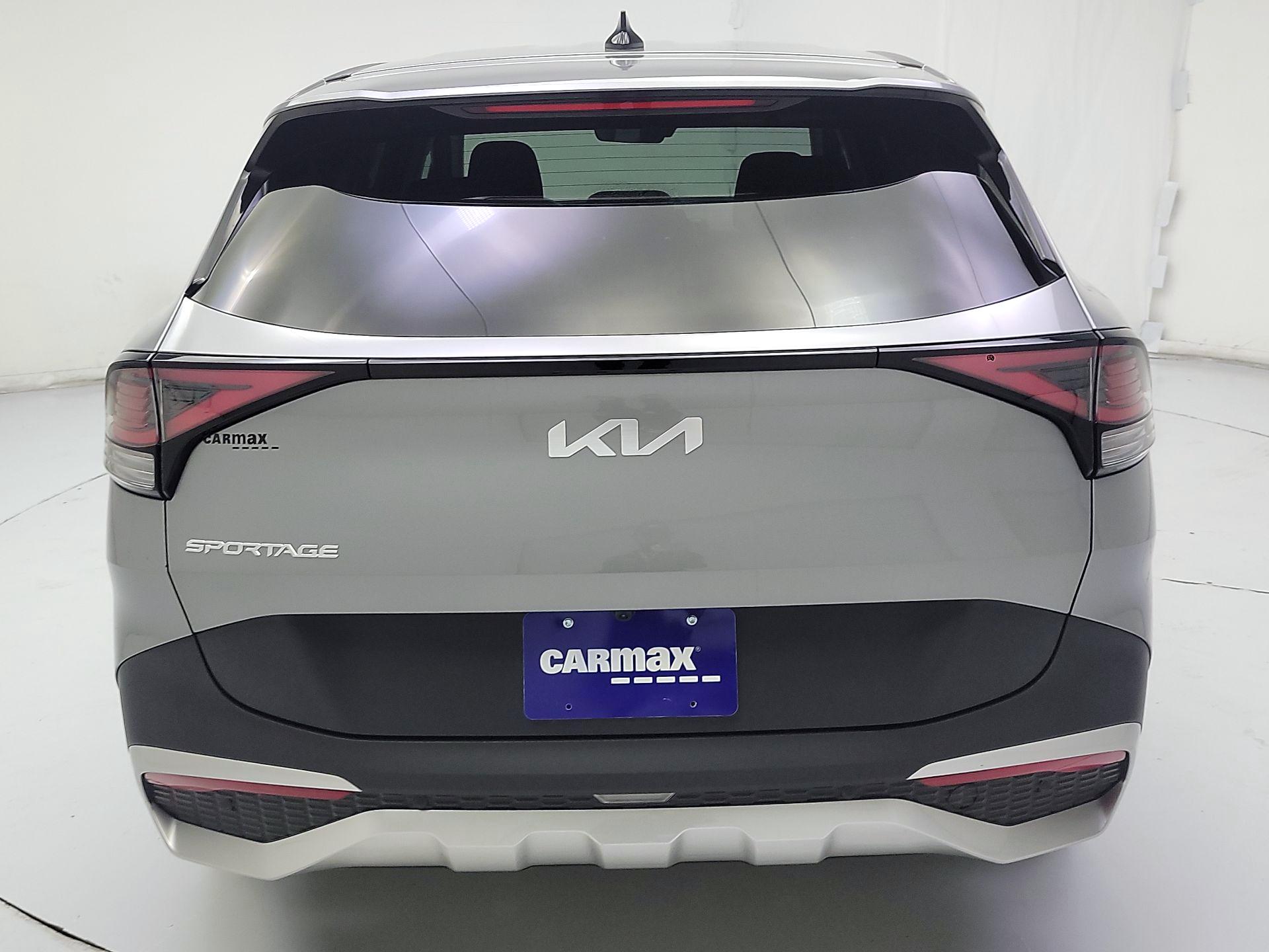 Thumbnail: 2023 Kia Sportage - 6