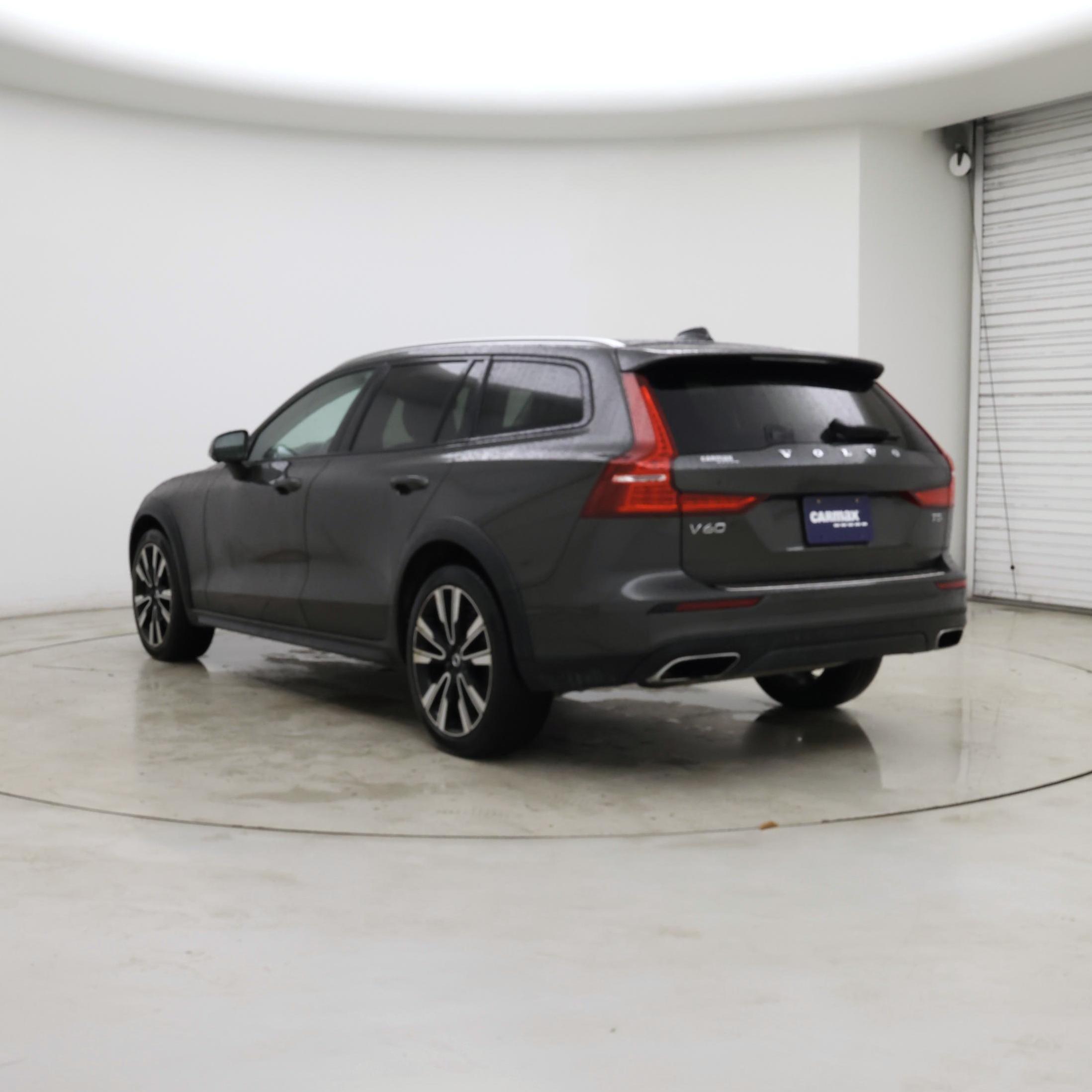 Thumbnail: 2022 Volvo S60 - 2