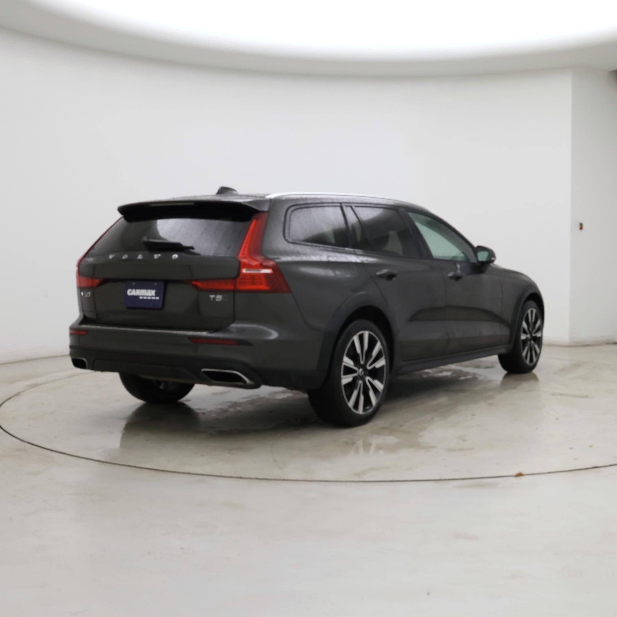 Thumbnail: 2022 Volvo S60 - 8