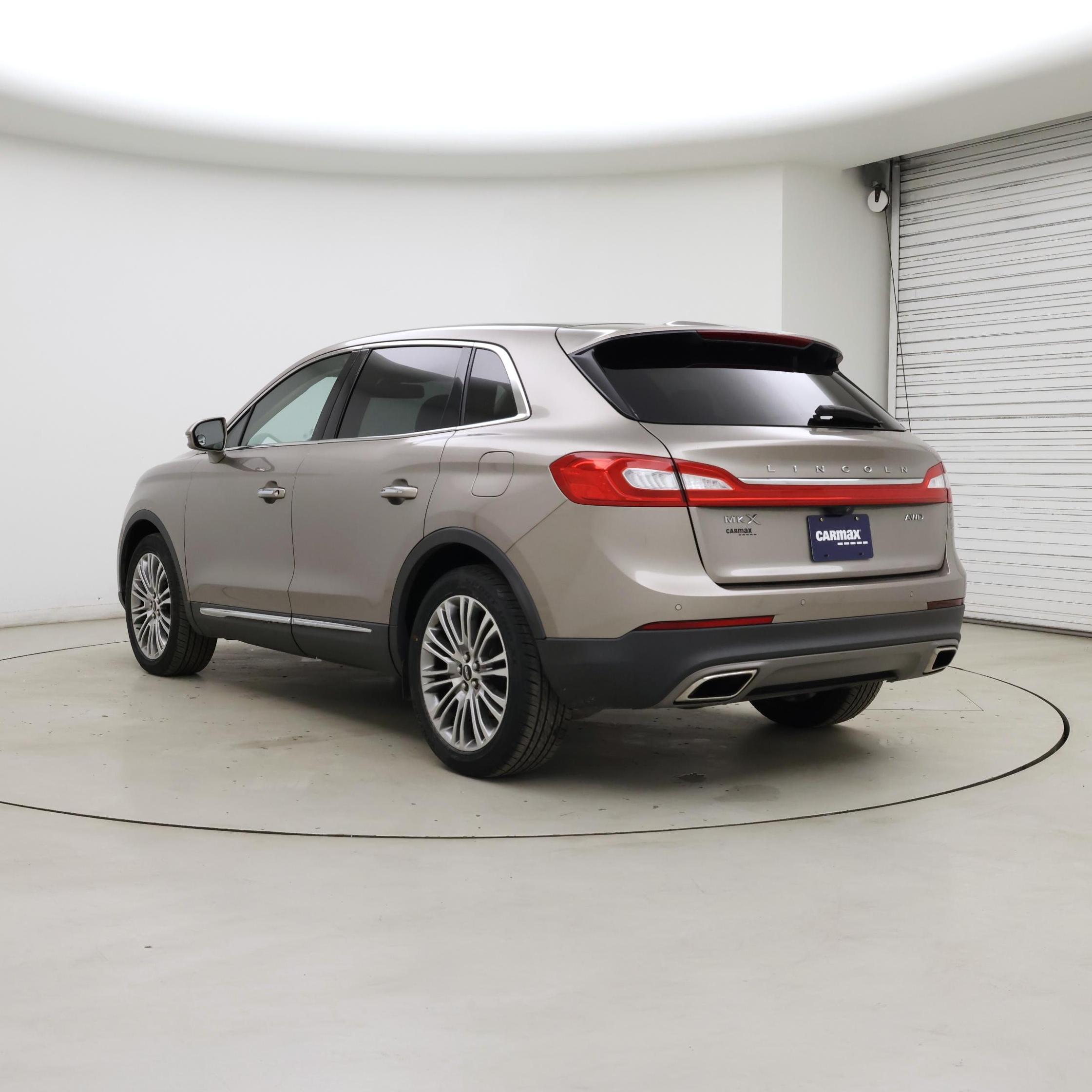 Thumbnail: 2018 Lincoln MKX - 2
