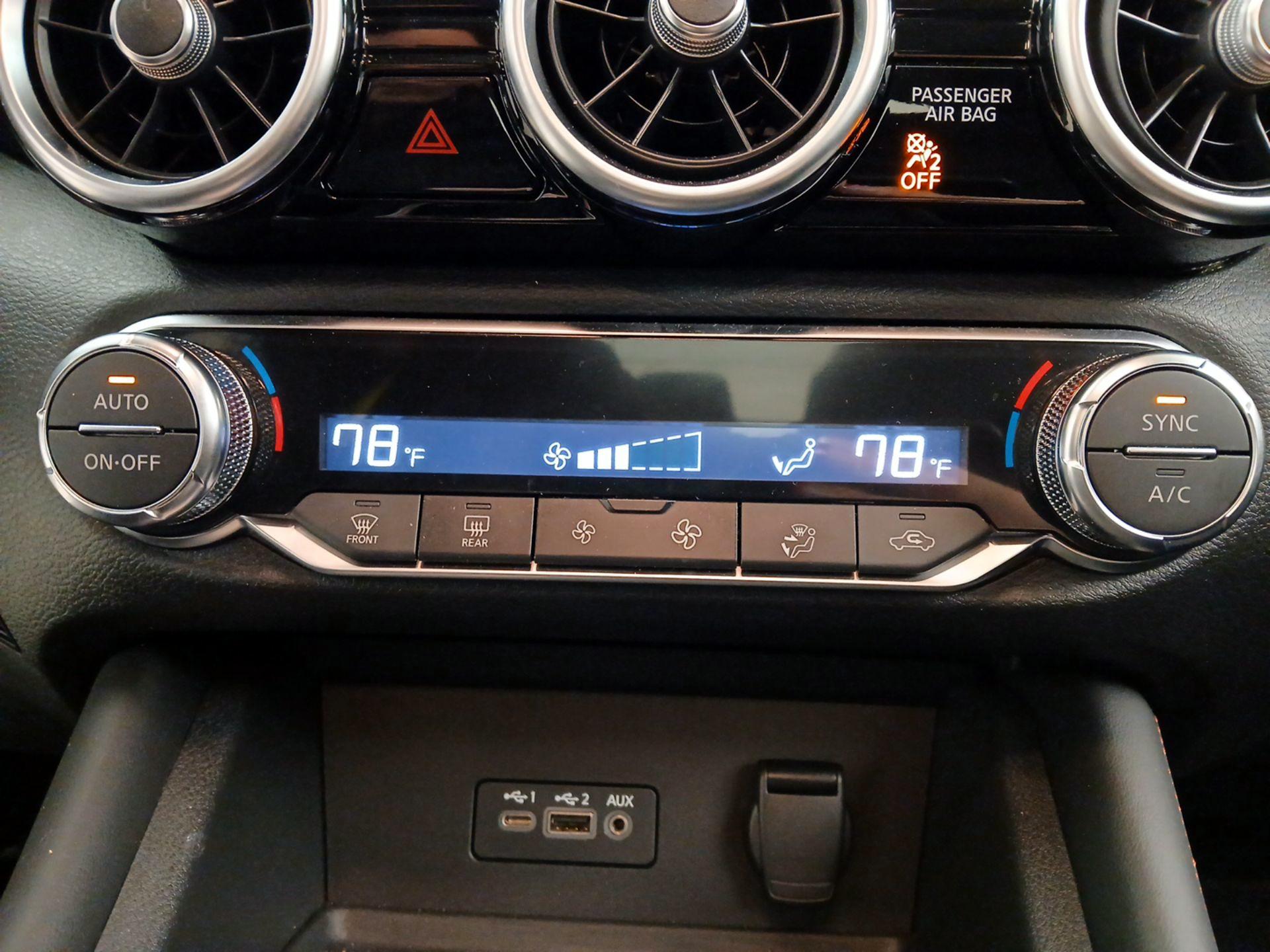 Thumbnail: 2021 Nissan Sentra - 16