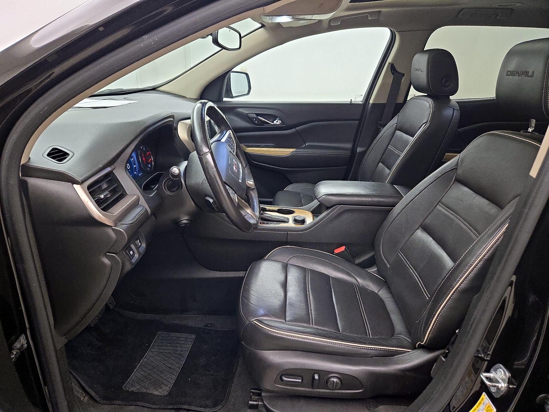 Thumbnail: 2017 GMC Acadia - 11