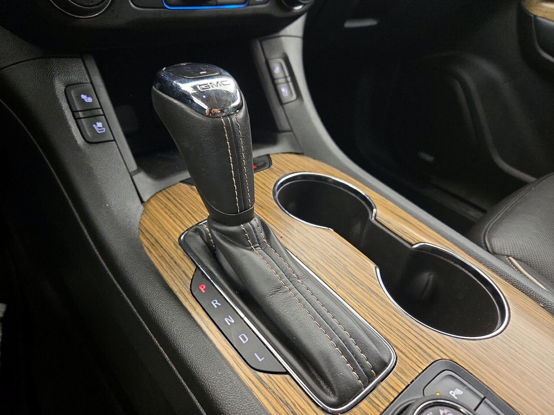 Thumbnail: 2017 GMC Acadia - 18