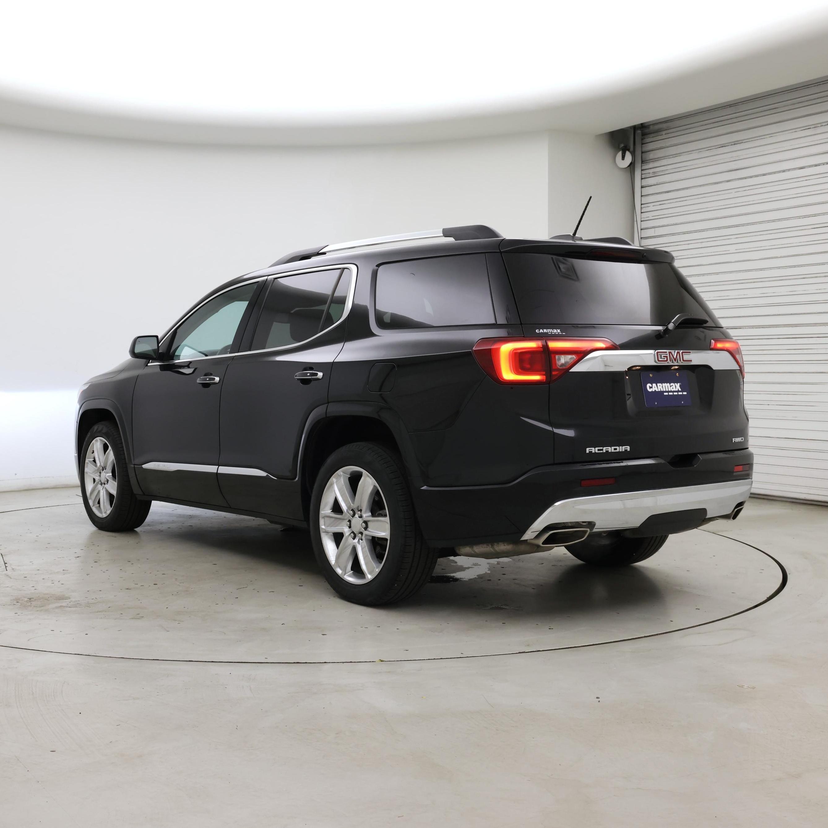 Thumbnail: 2017 GMC Acadia - 2