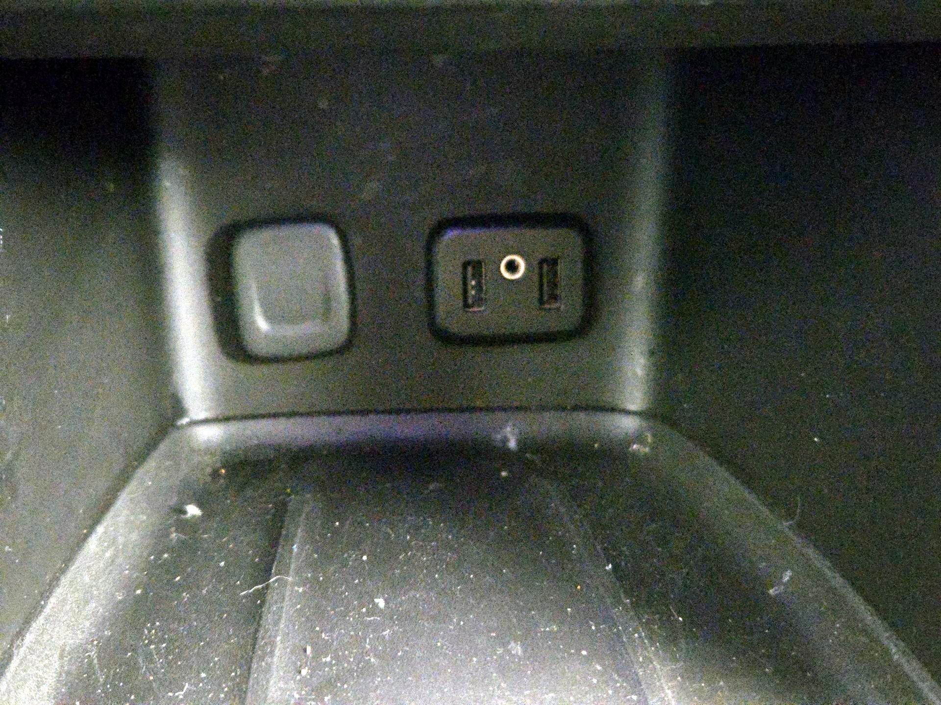 Thumbnail: 2017 GMC Acadia - 19