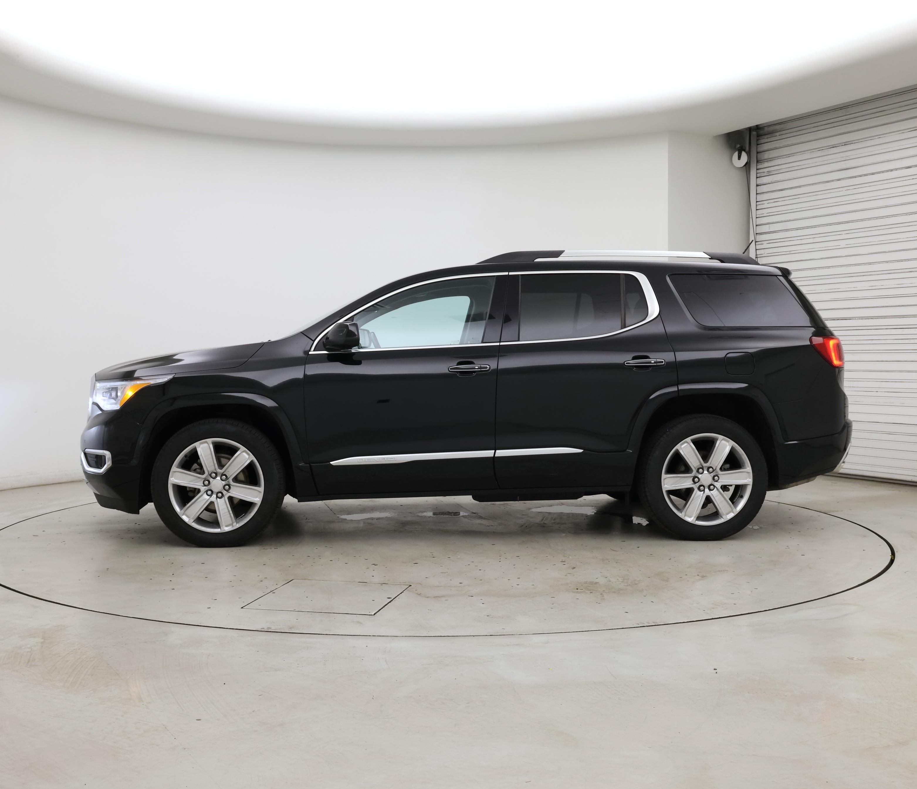 Thumbnail: 2017 GMC Acadia - 3